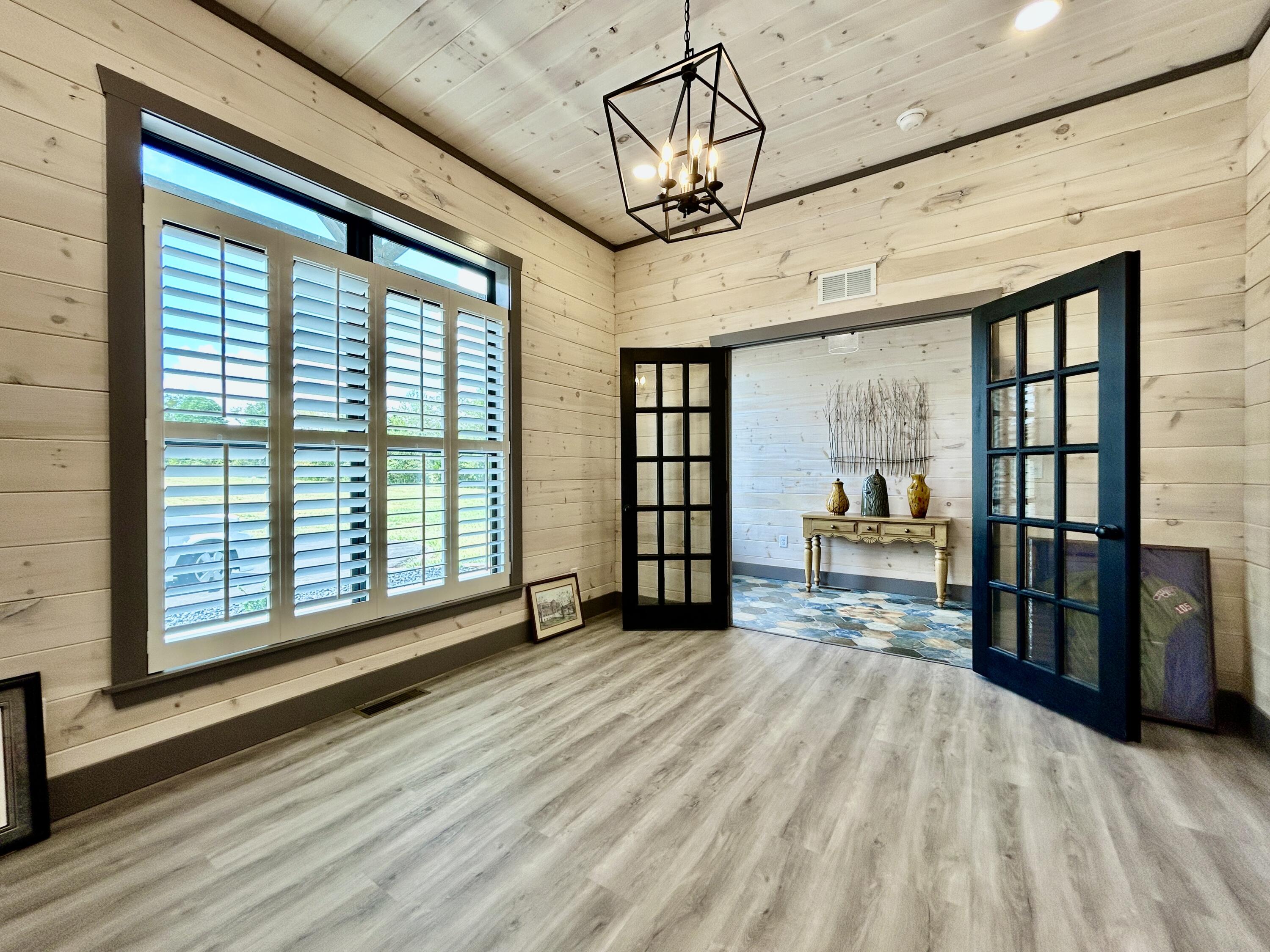 600 Colyer Road Property Photo 11