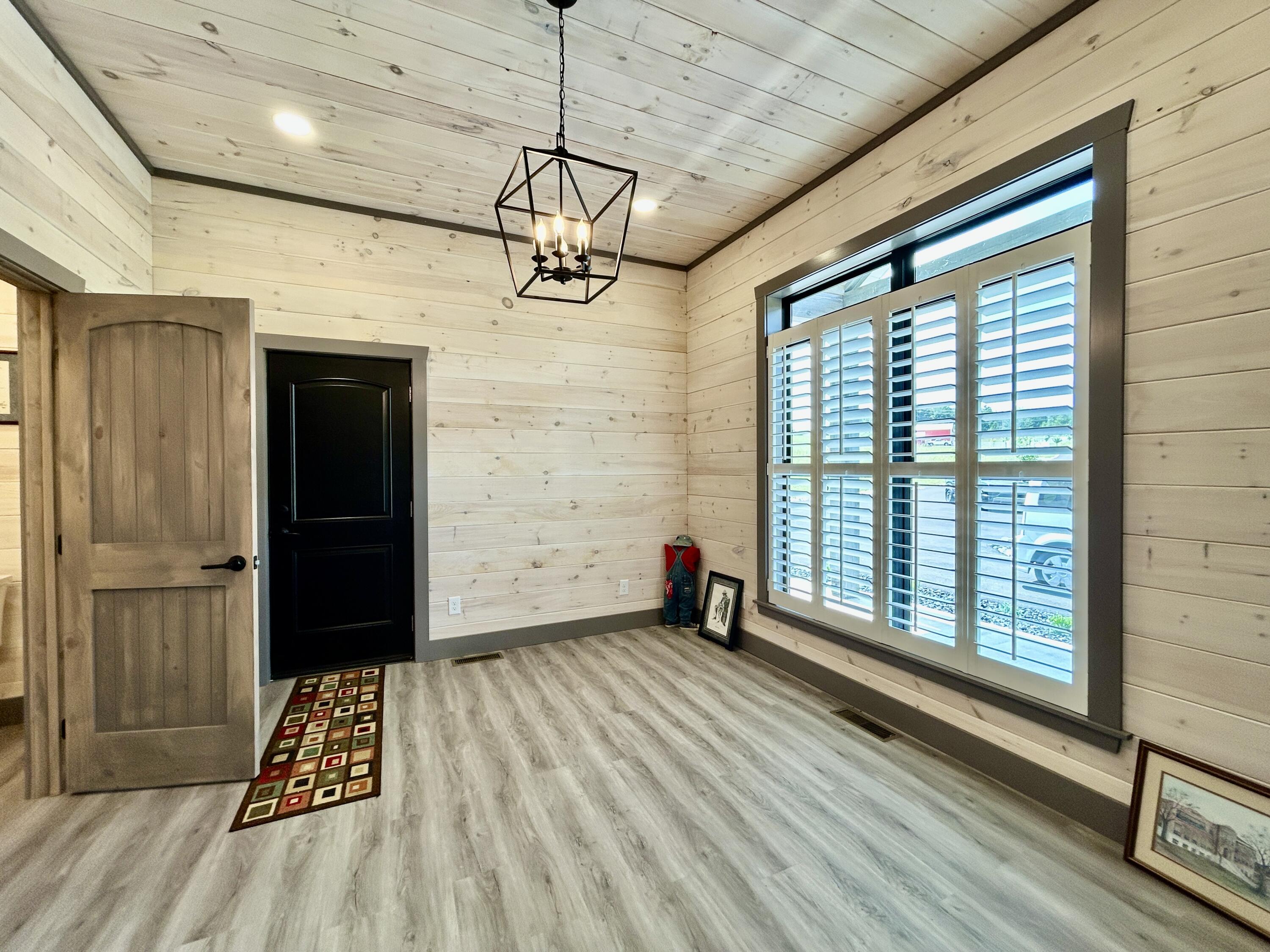 600 Colyer Road Property Photo 14