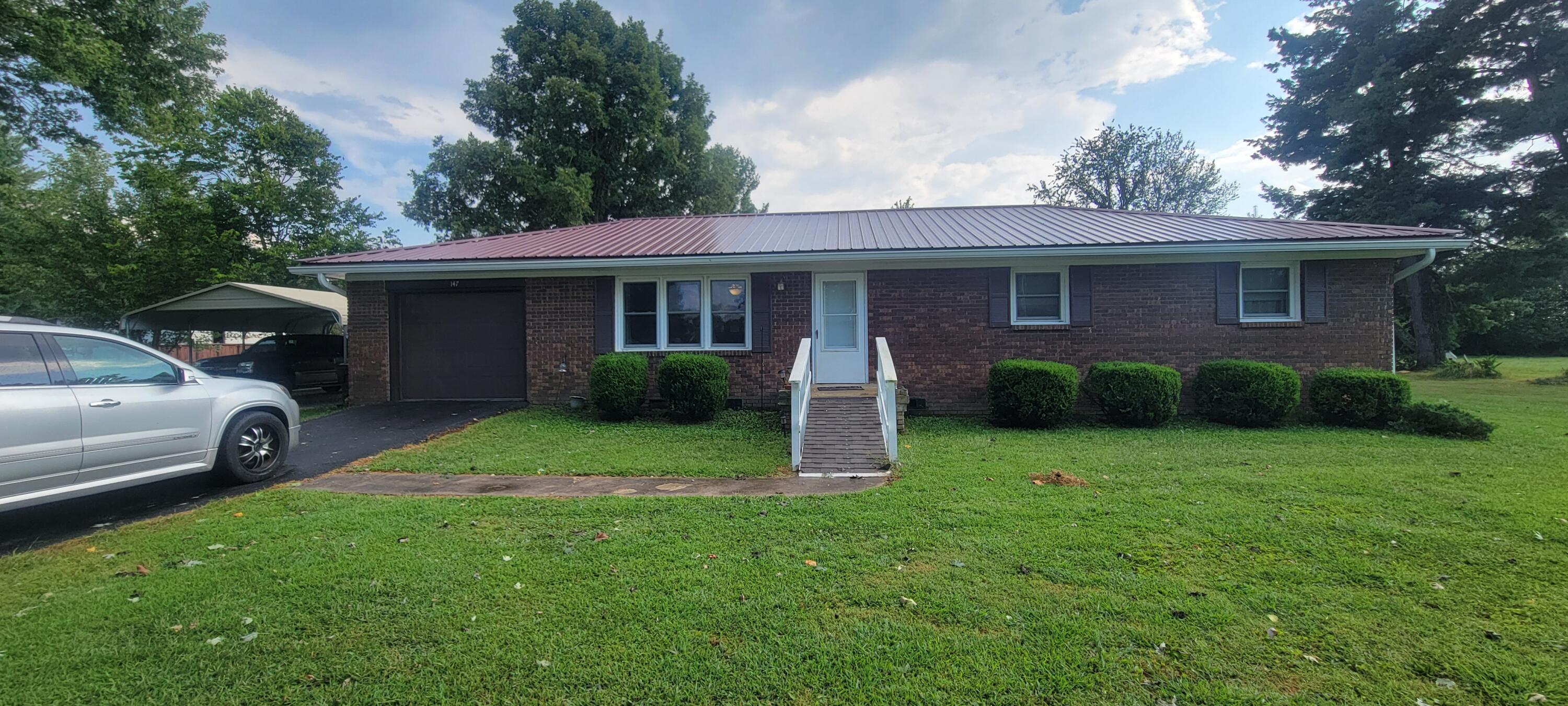 147 Greg Drive Property Photo 3