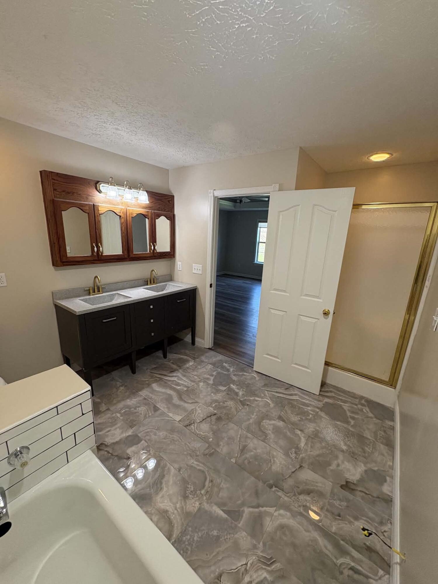 177 General Cleburne Drive Property Photo 38