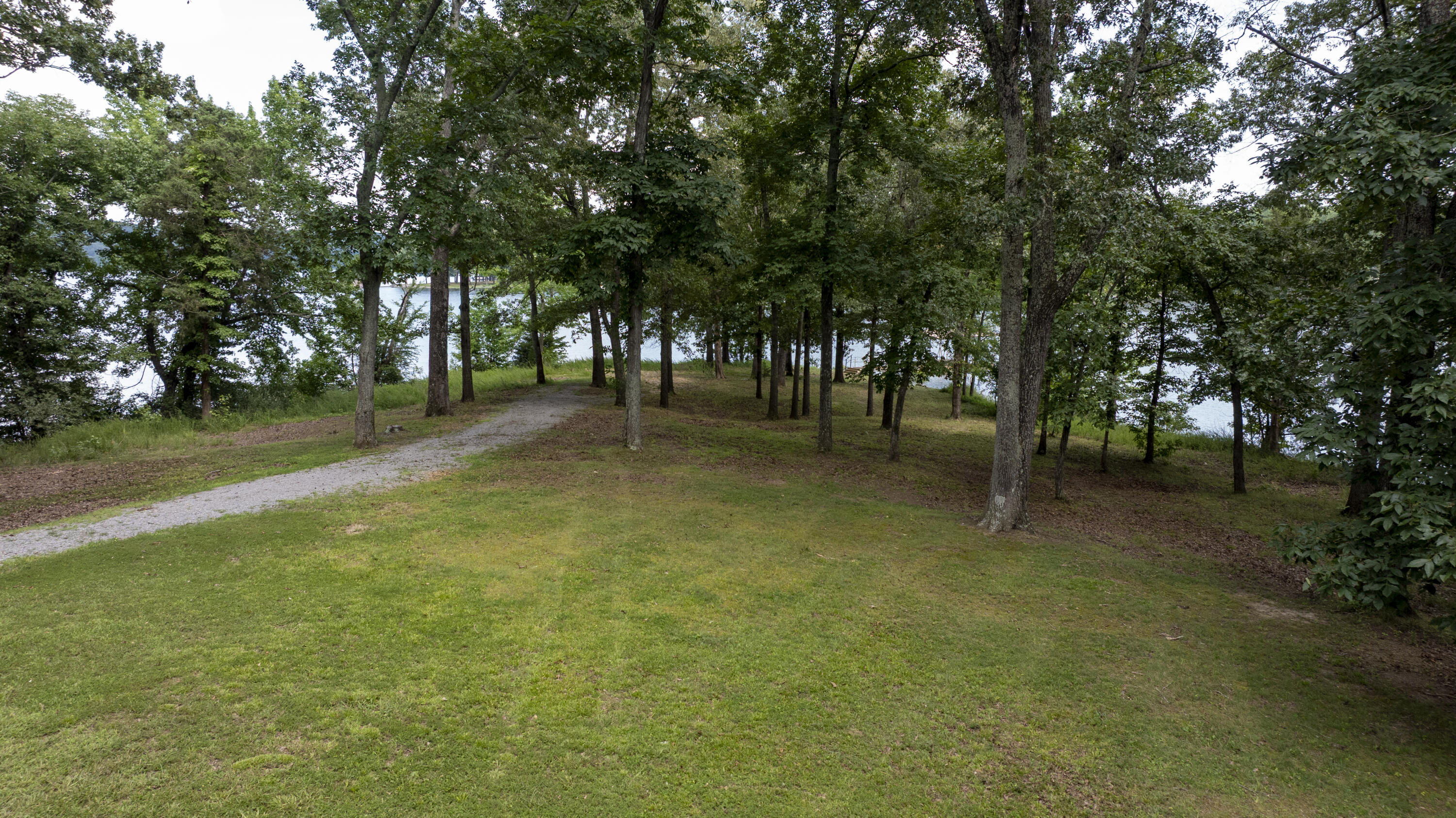 279 Bayshore Drive Property Photo 9