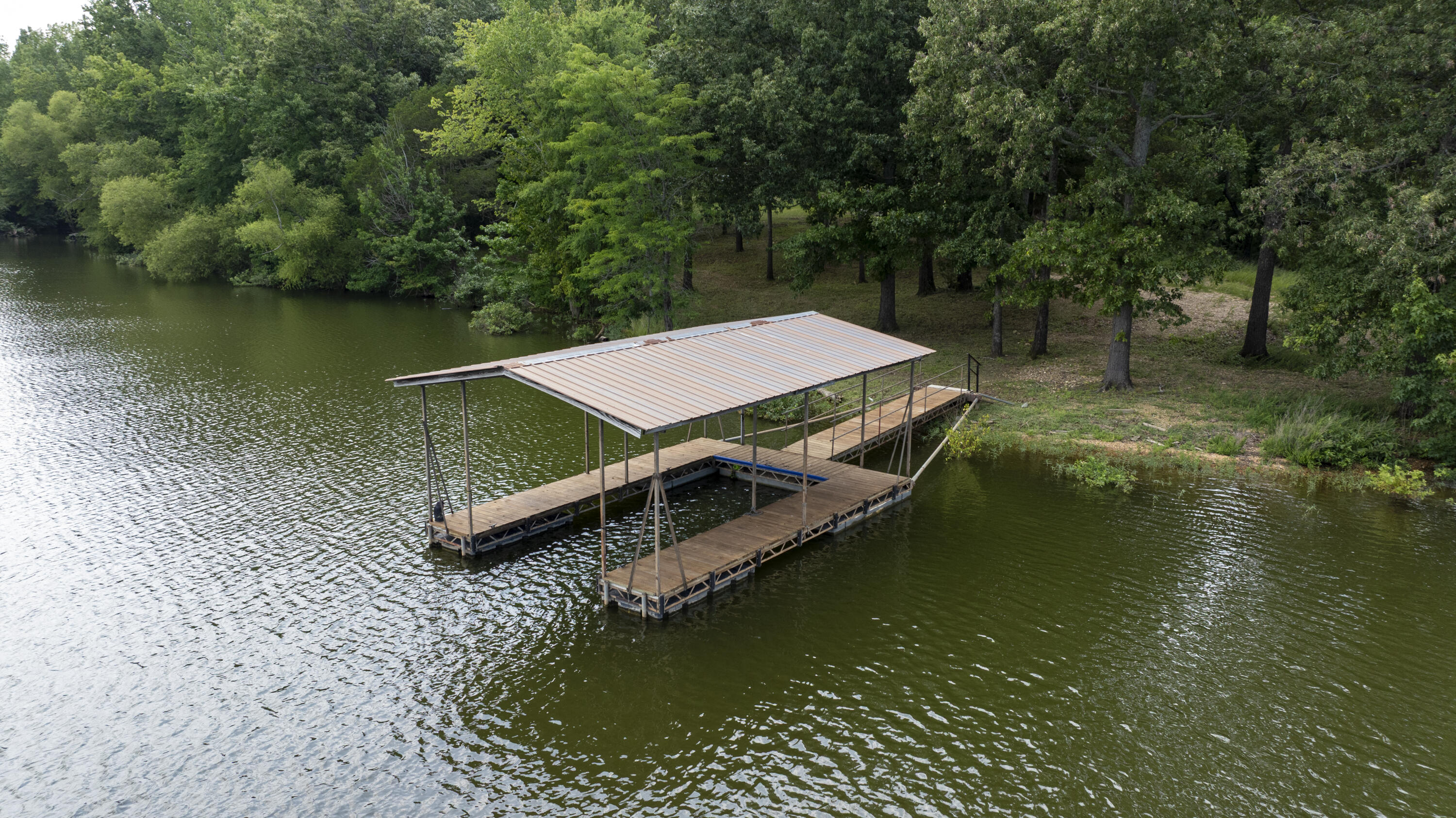 279 Bayshore Drive Property Photo 10