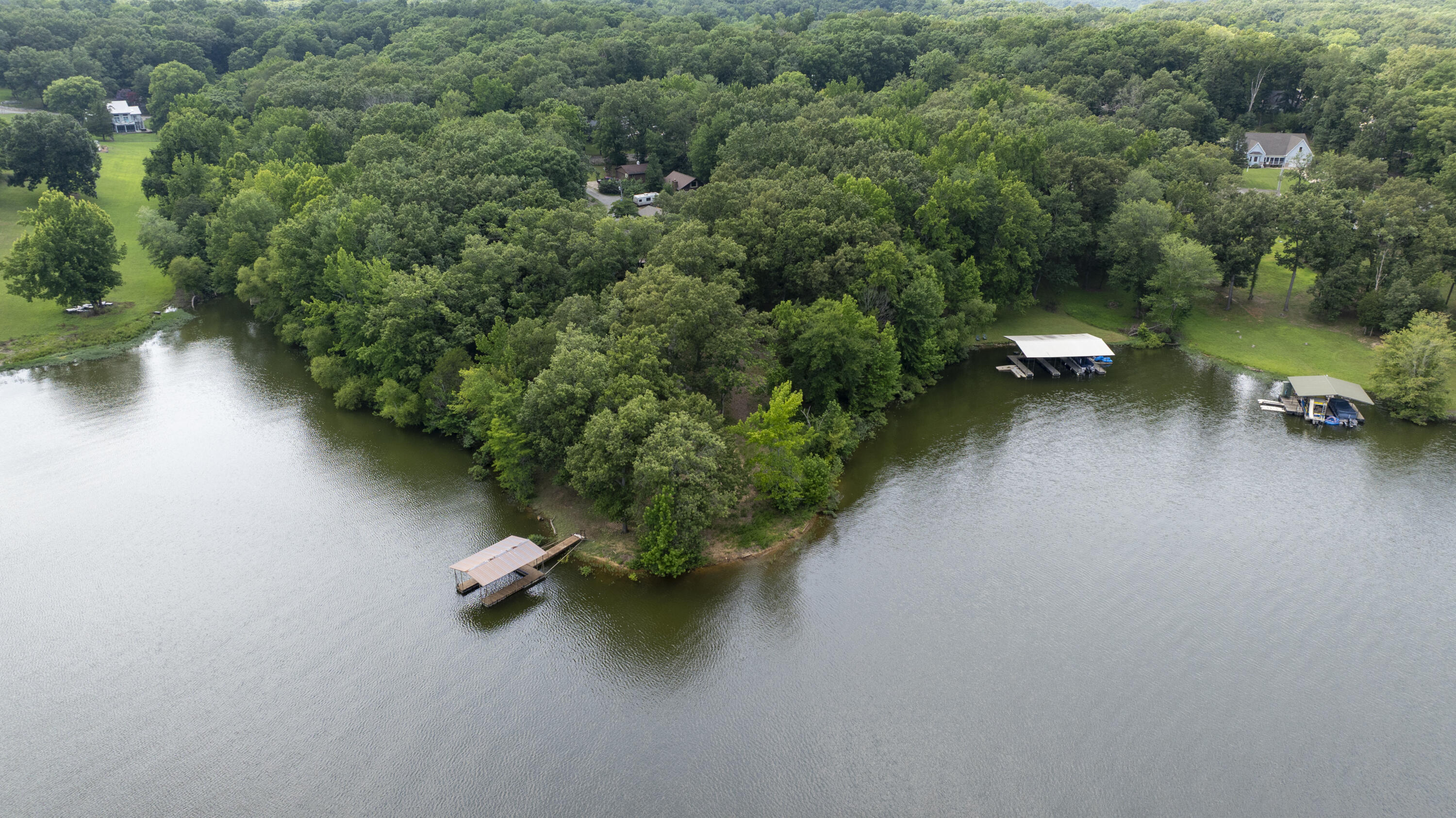 279 Bayshore Drive Property Photo 12