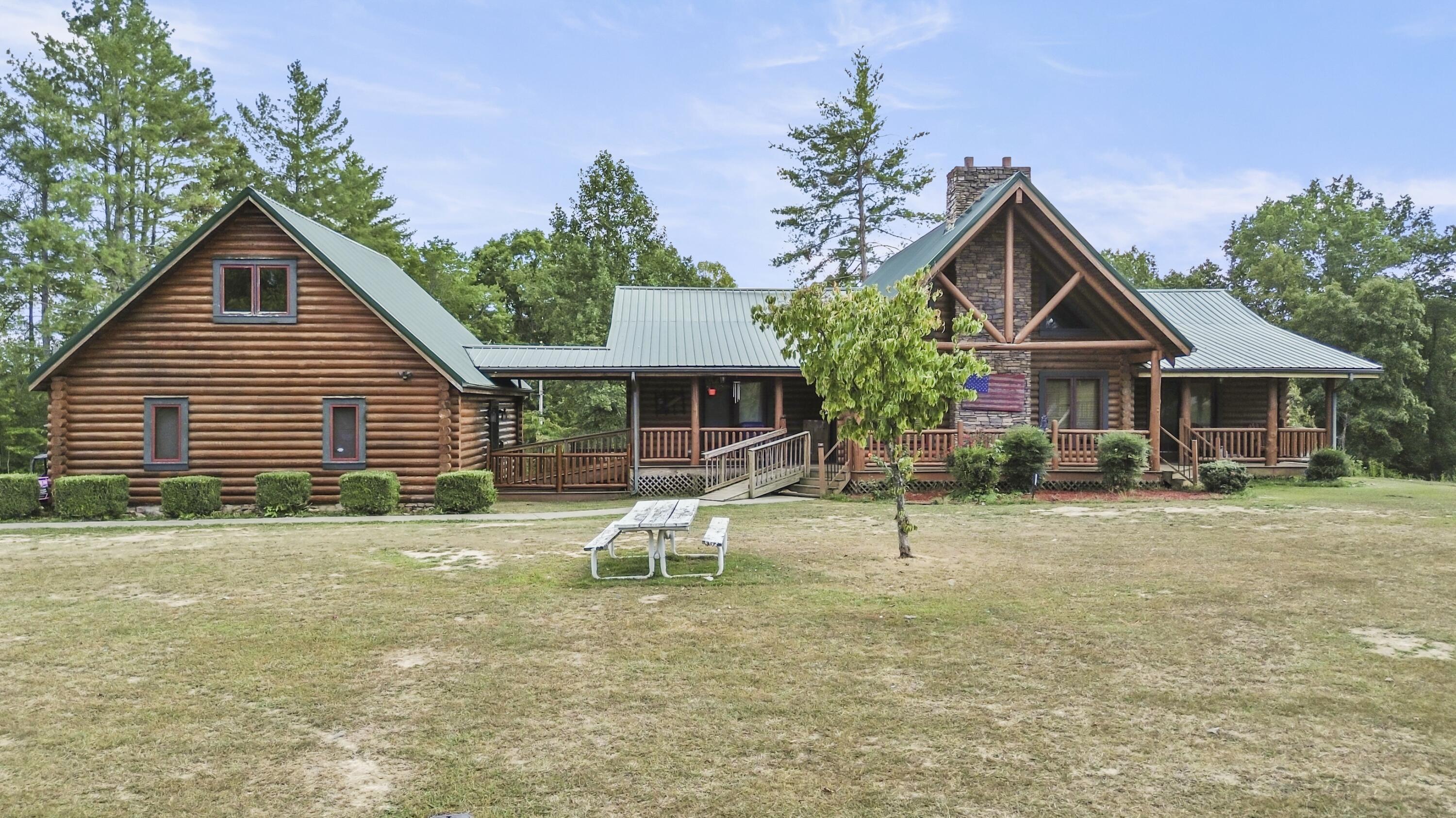 496 Watters Ridge Road Property Photo 4