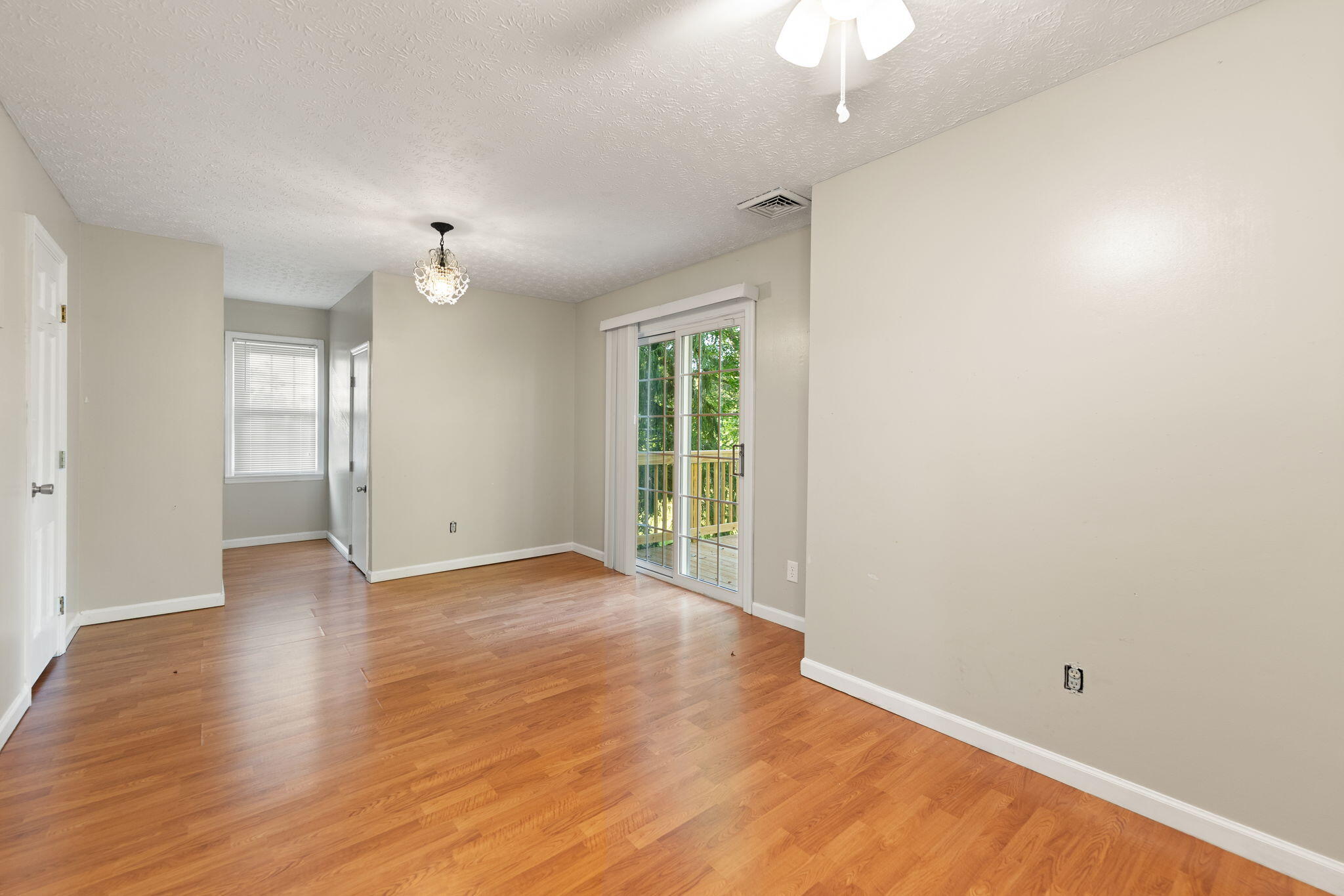 5084 Middle Fork Road Property Photo 37
