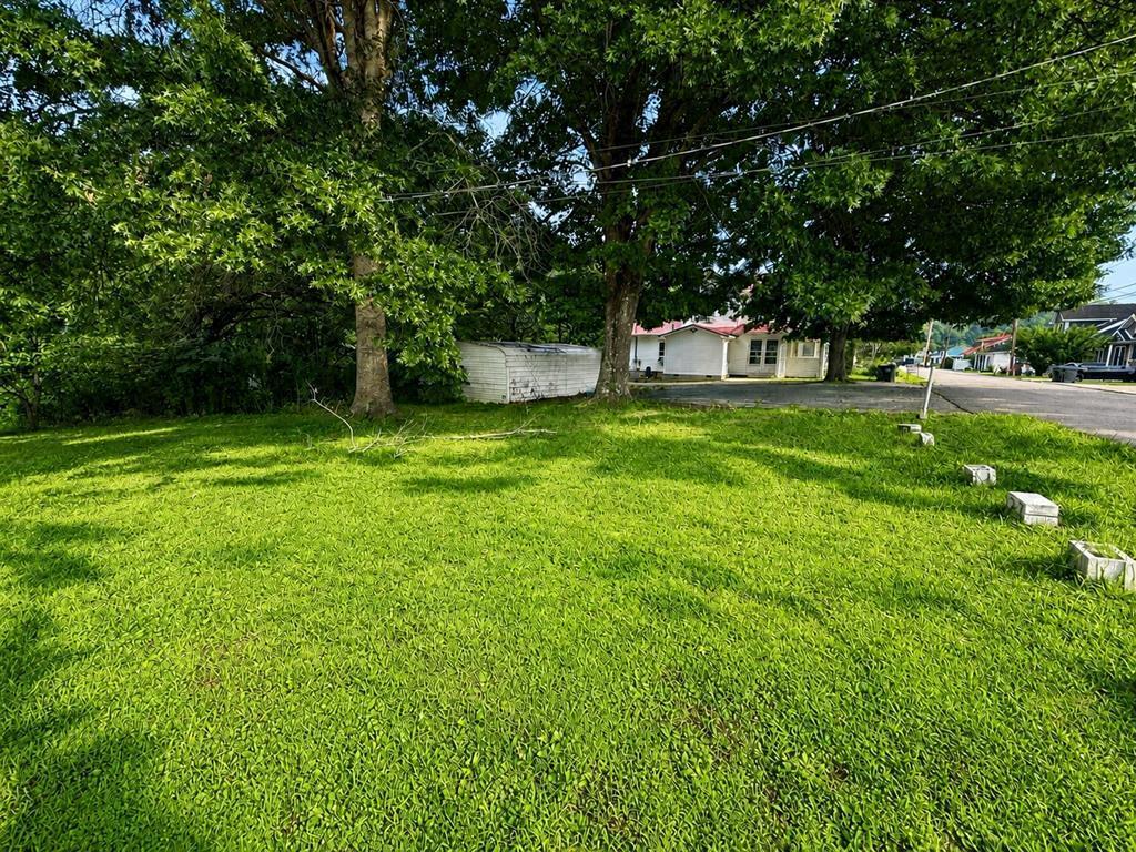 192 N Buckingham Avenue Property Photo 6