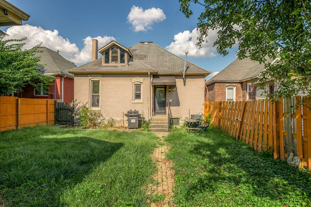 238 E Fourth Street Property Photo 52