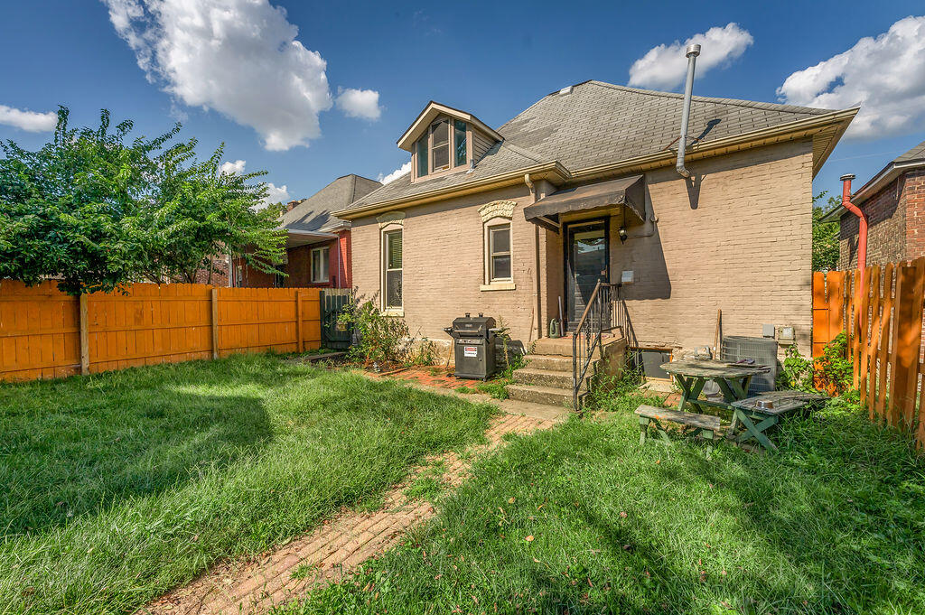 238 E Fourth Street Property Photo 55