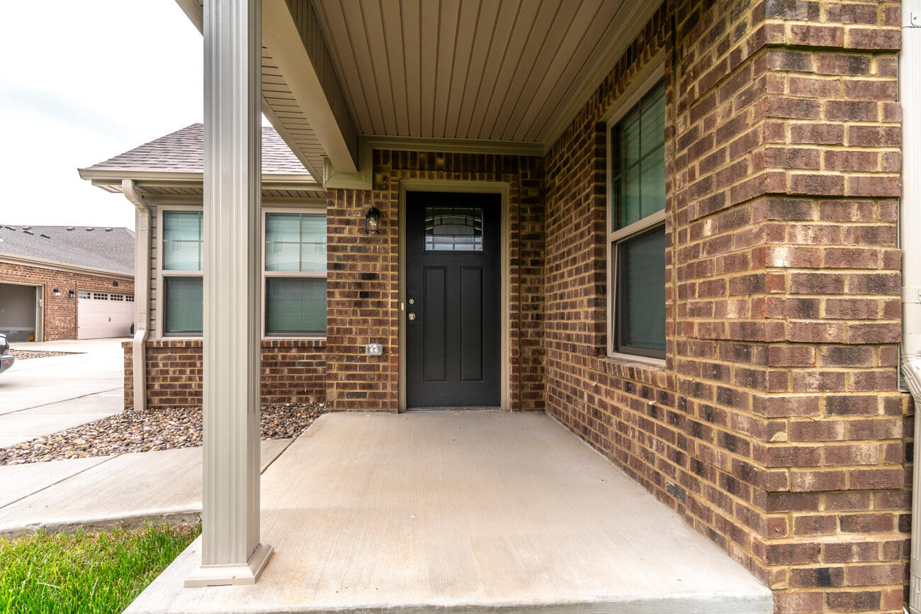 182 Garden Gate Drive Property Photo 3