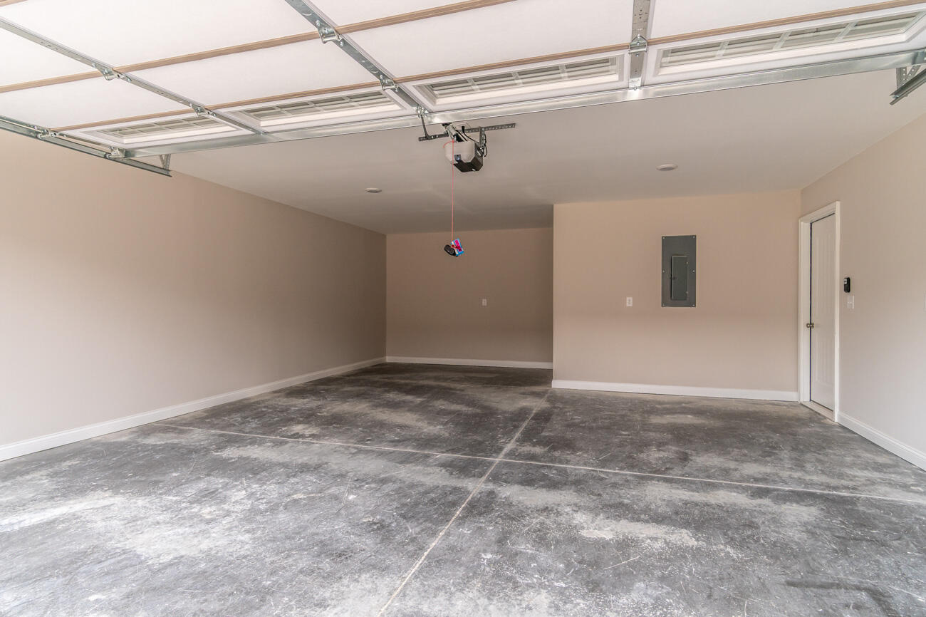 182 Garden Gate Drive Property Photo 5