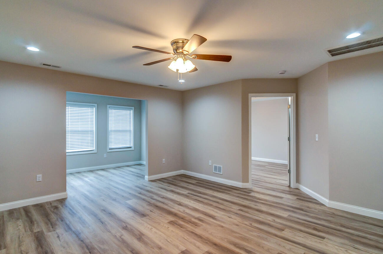 182 Garden Gate Drive Property Photo 8