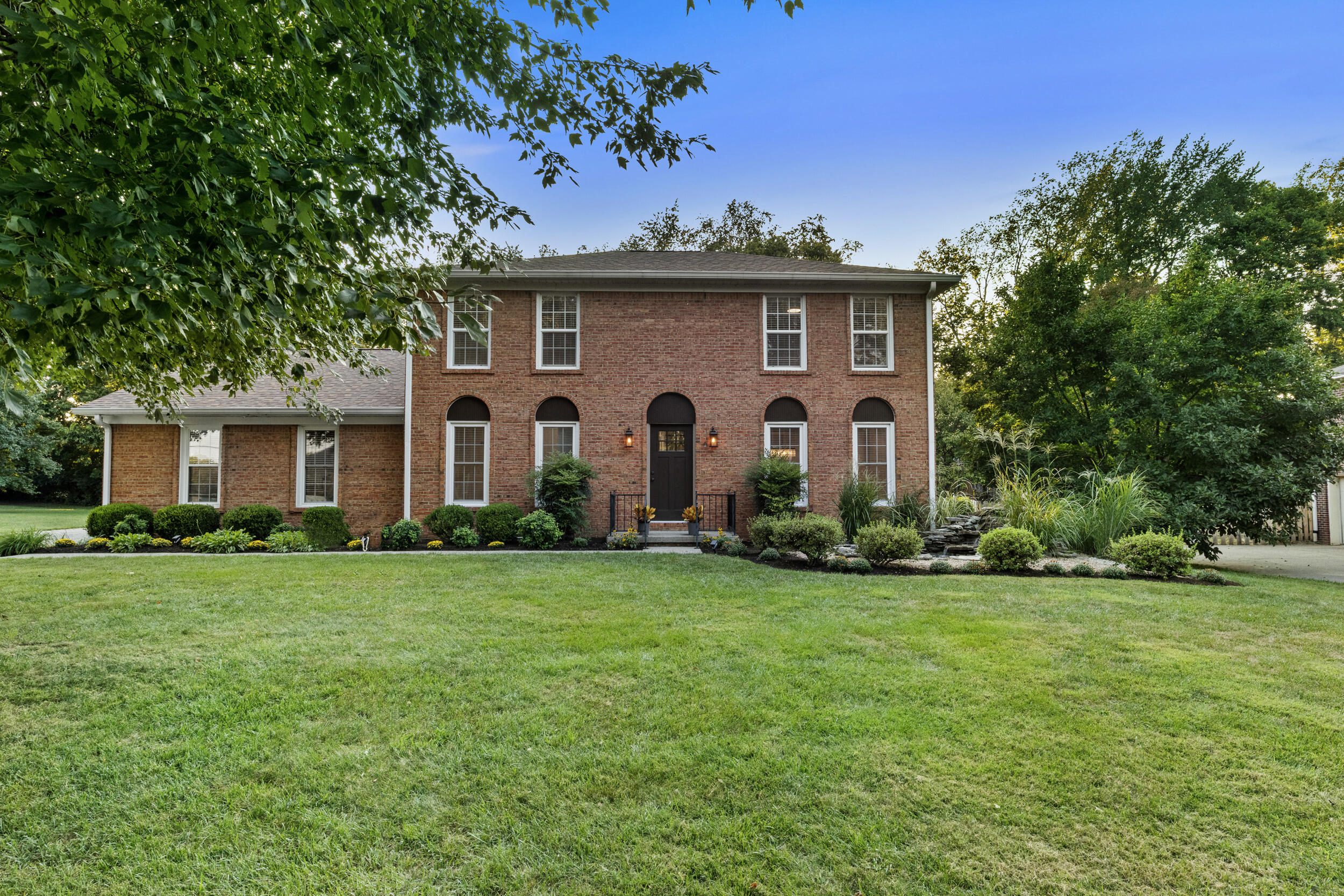116 Man O War Drive Property Photo 3