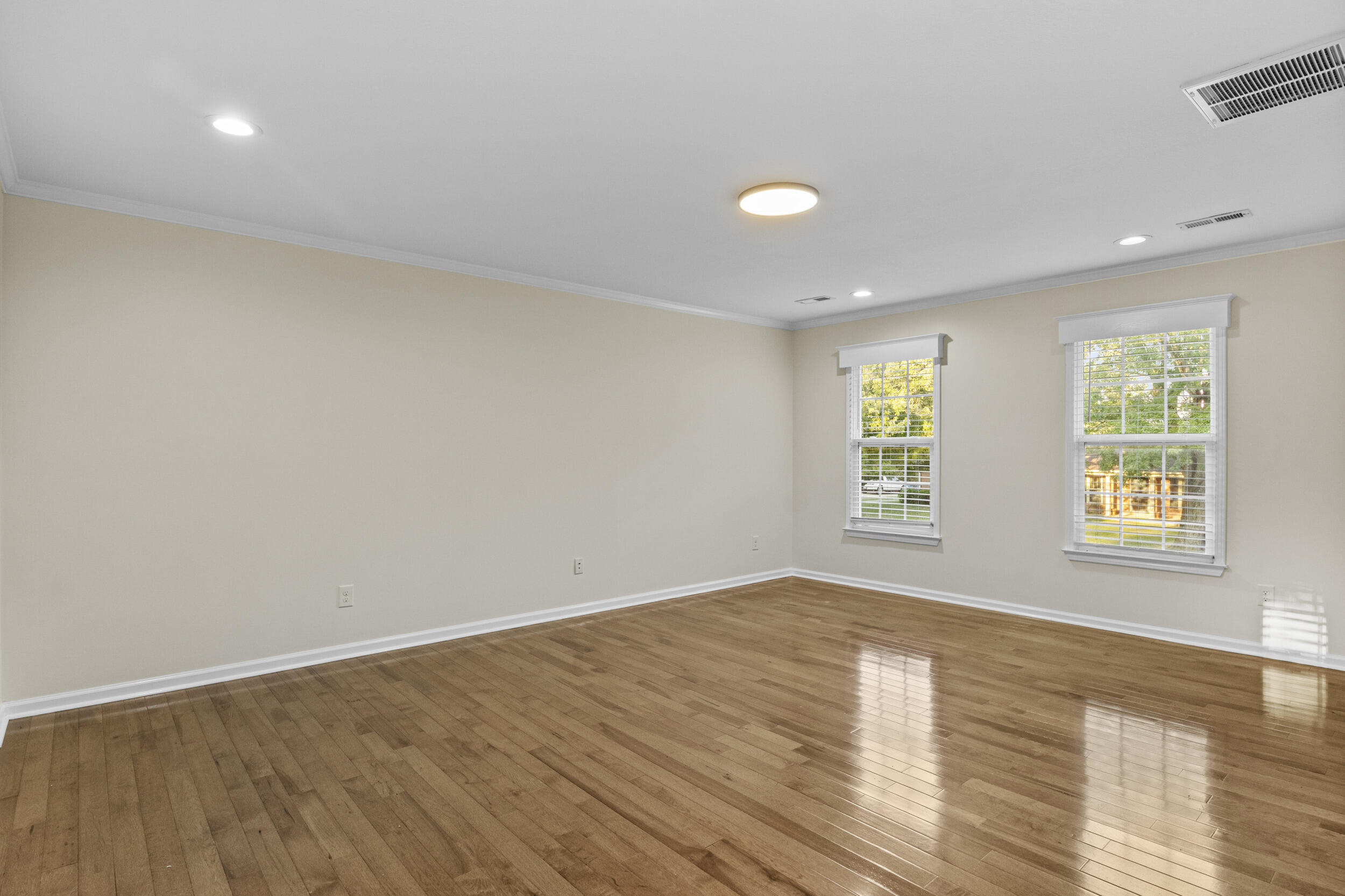 116 Man O War Drive Property Photo 27