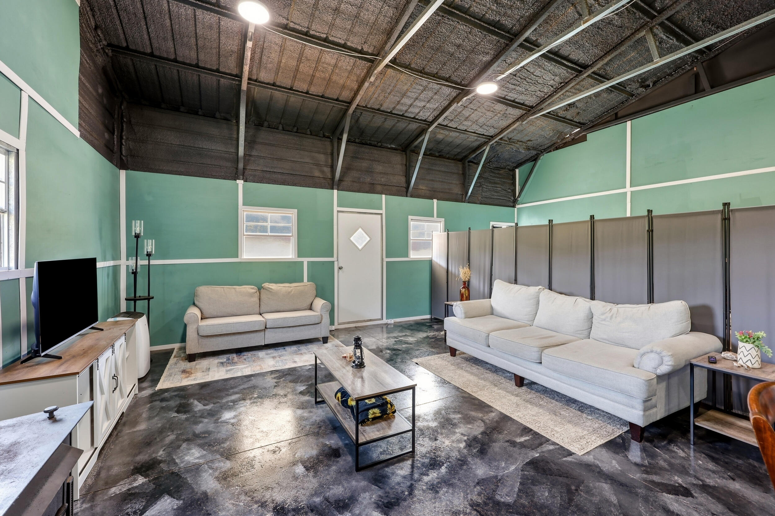 6369 Wildie Road Property Photo 10