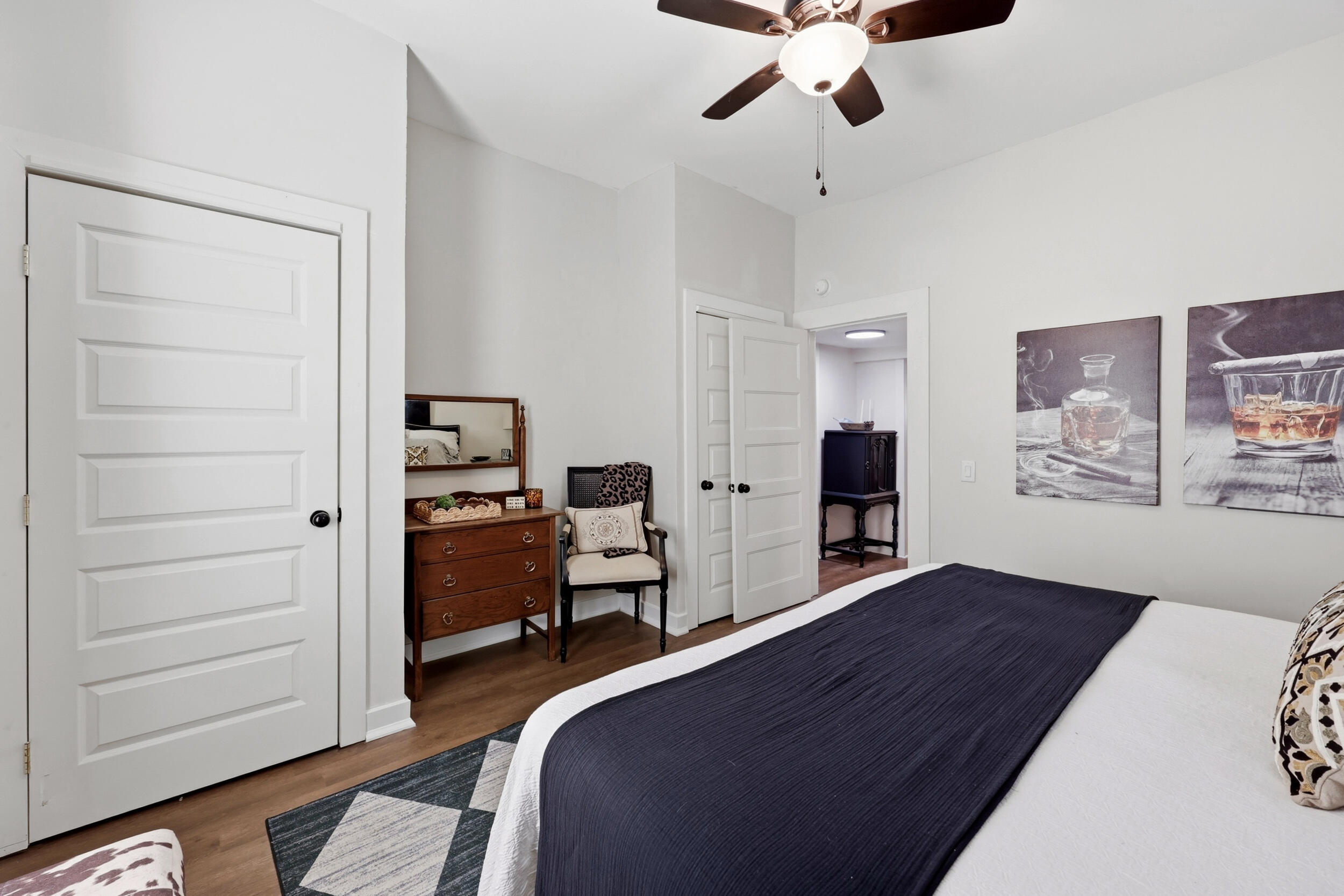 720 W Lexington Avenue Property Photo 19