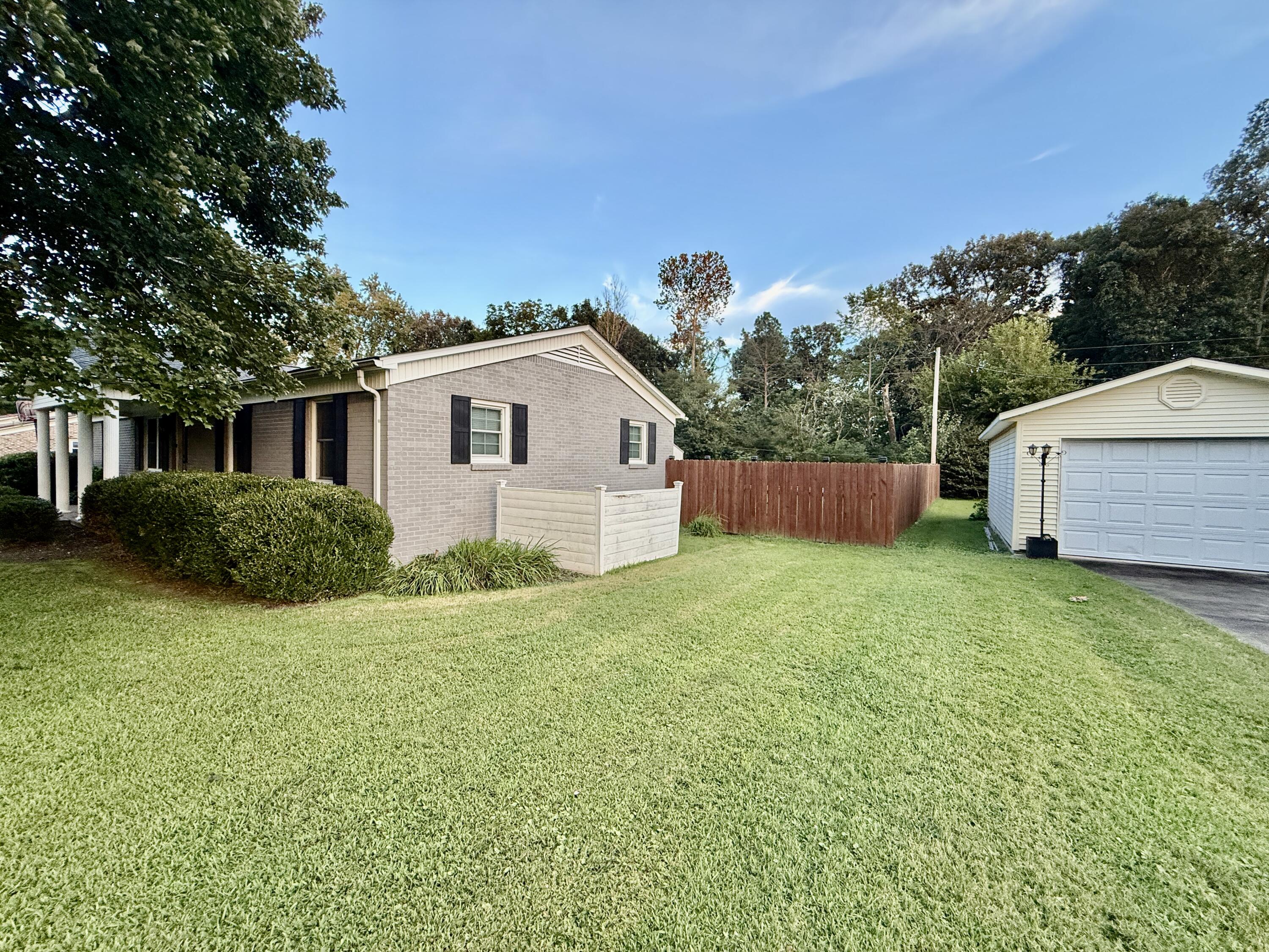 153 Southern Heights Property Photo 3