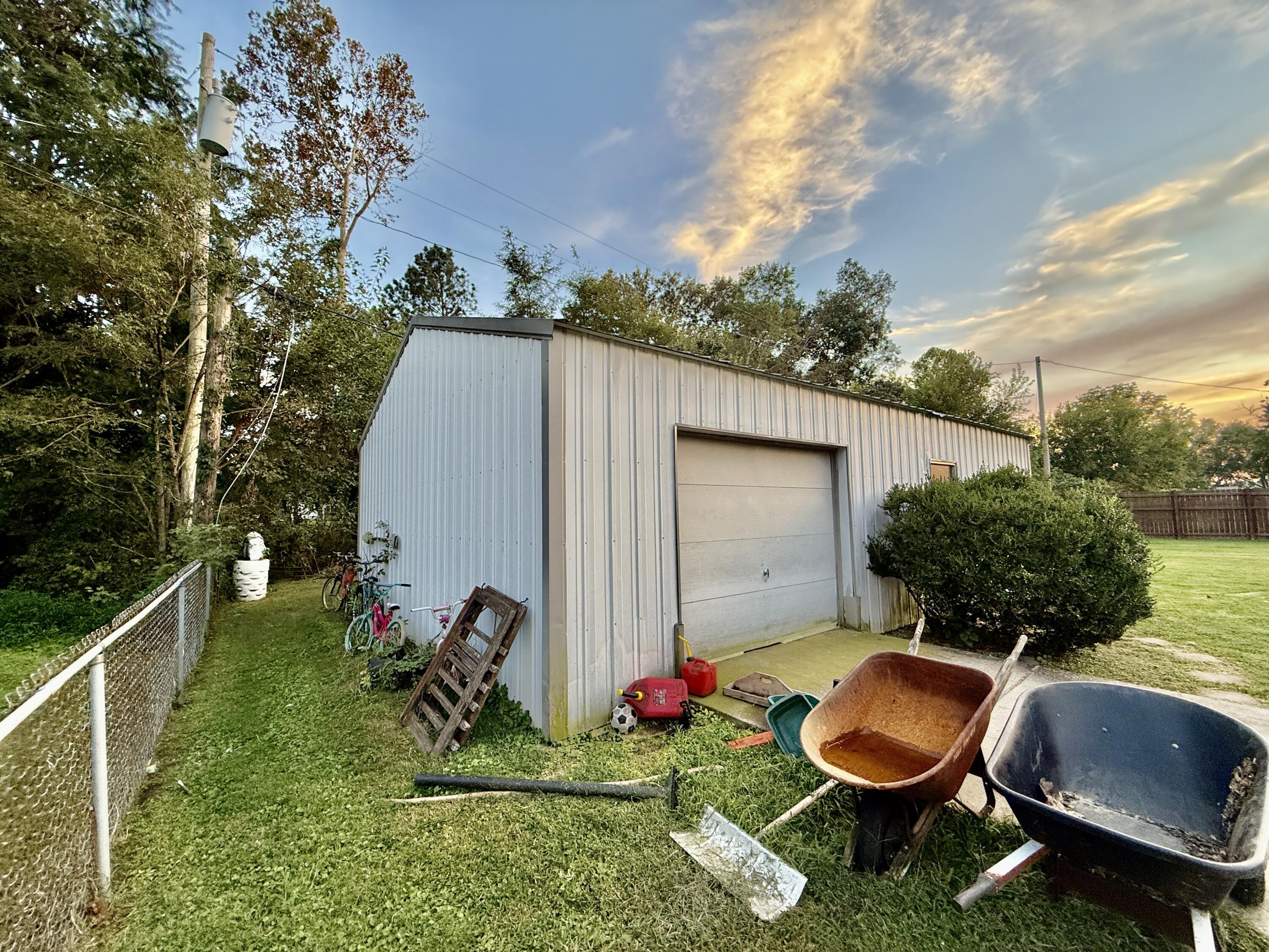 153 Southern Heights Property Photo 12