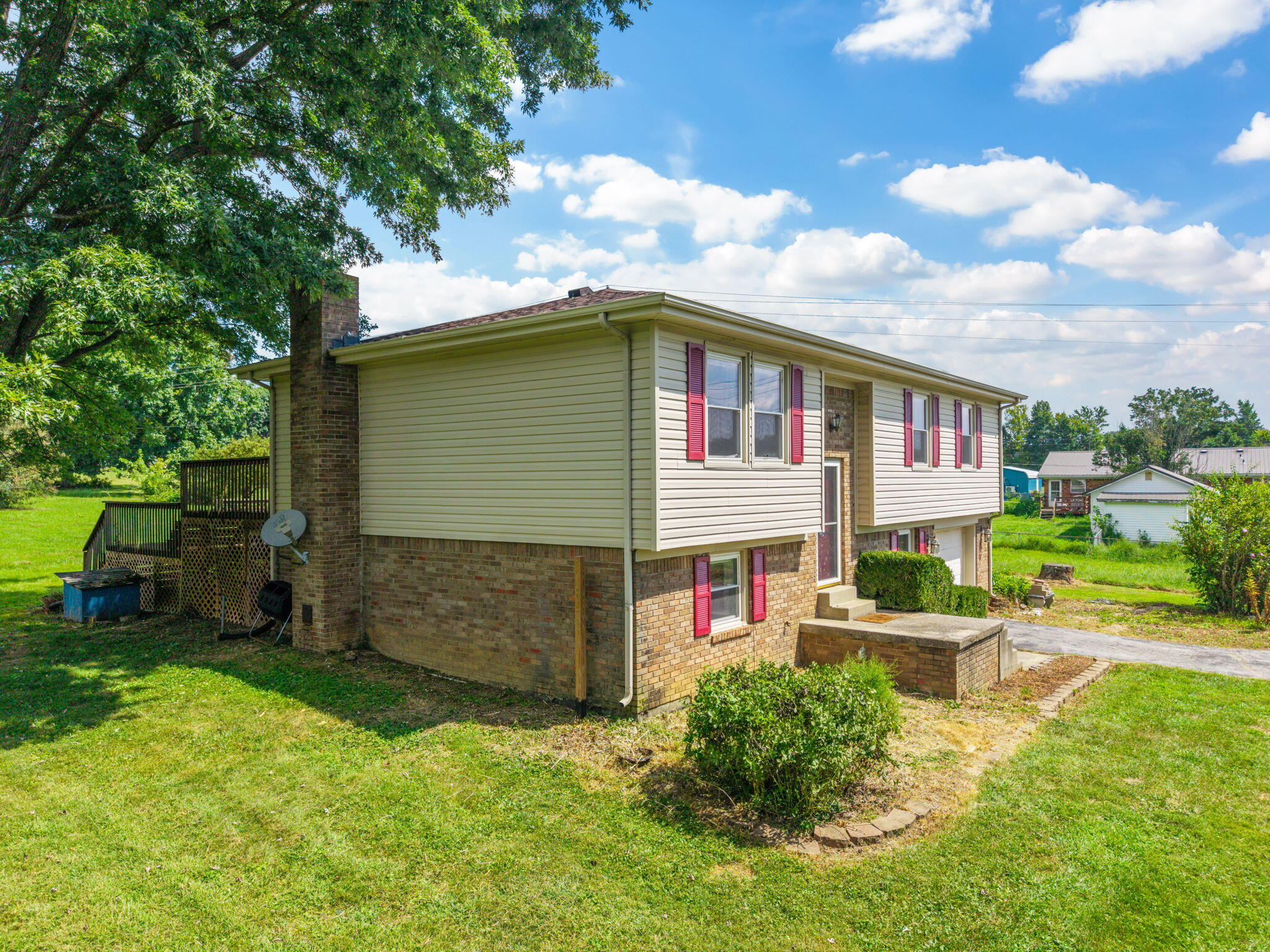 50 Hickory Lane Property Photo 4