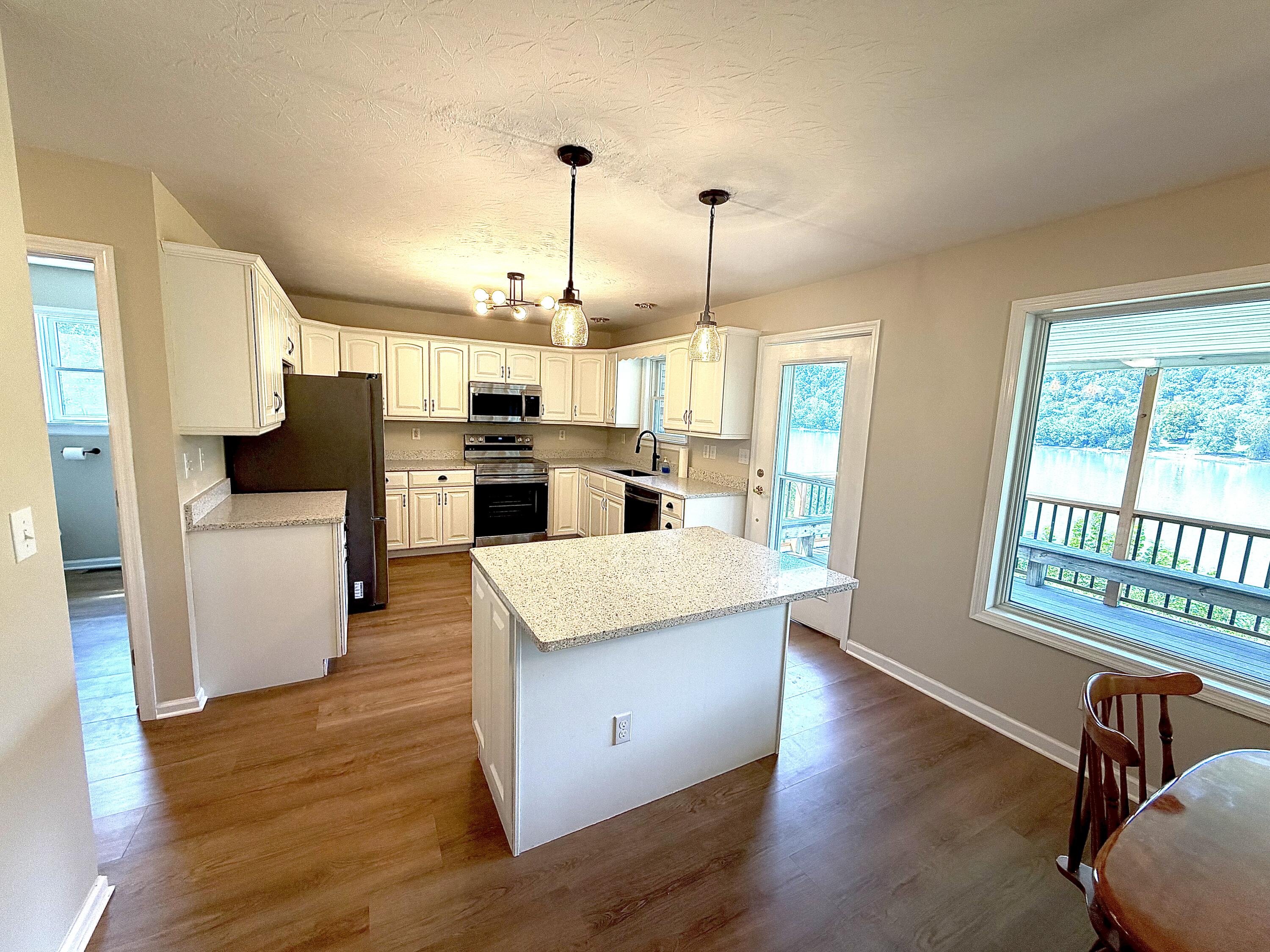 12 River Rd Street Property Photo 17