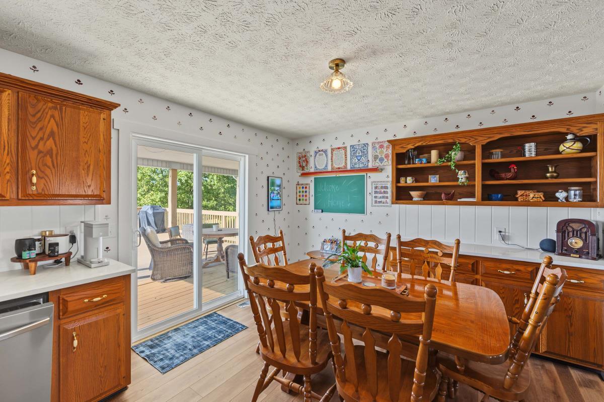 761 Texas Loop Road Property Photo 9