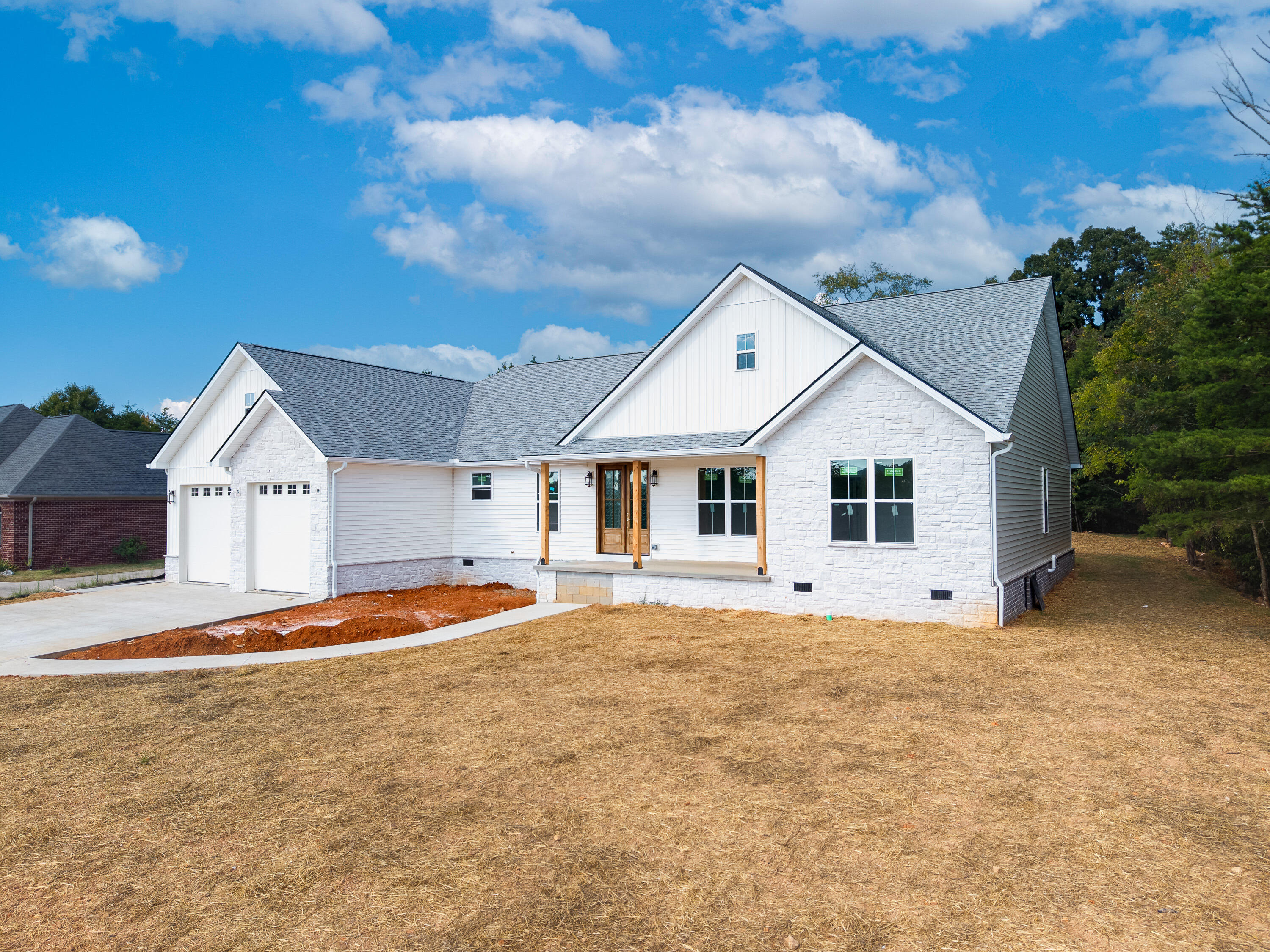 104 Whistling Straits Drive Property Photo 3