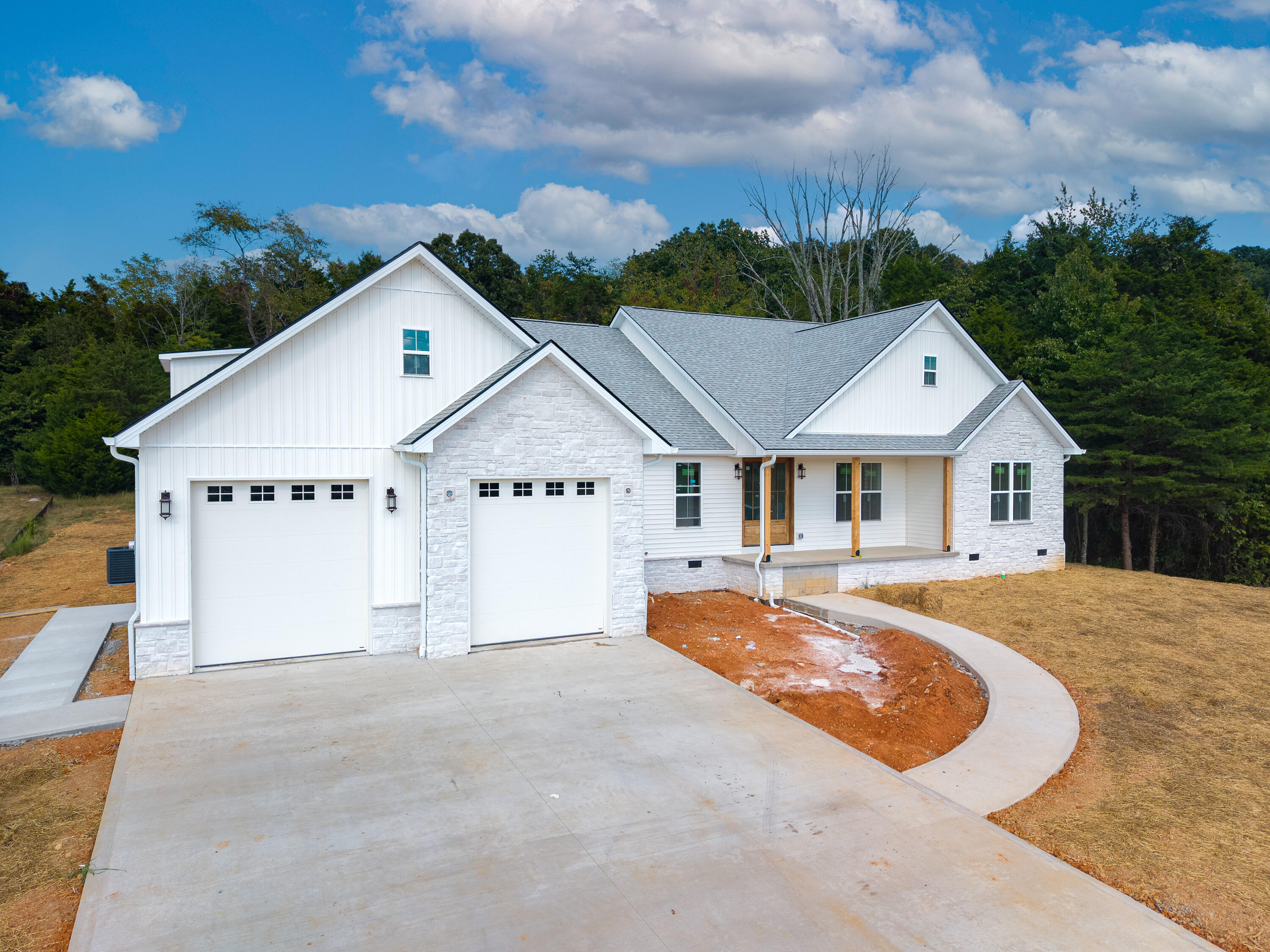 104 Whistling Straits Drive Property Photo 4