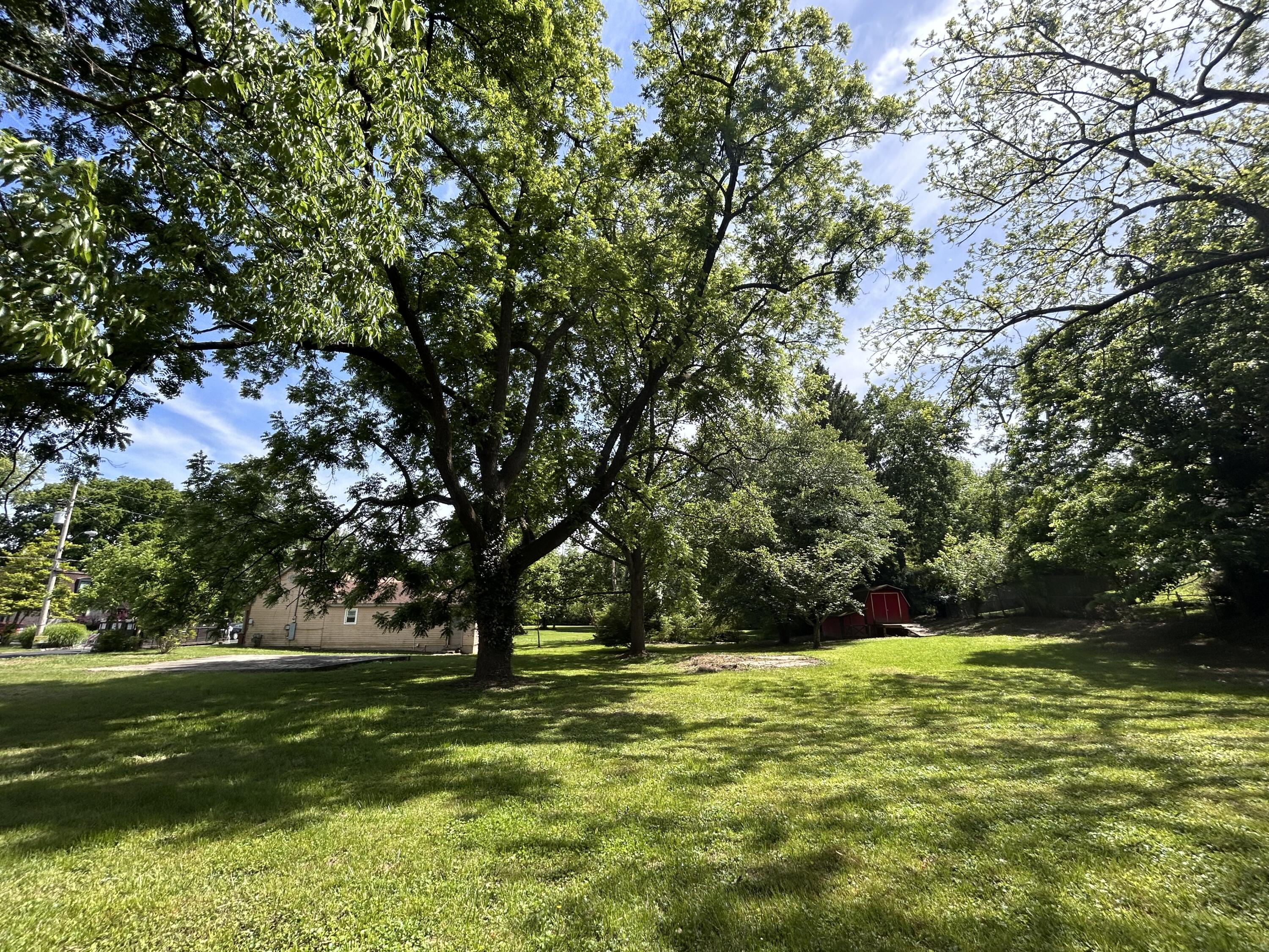 102-106 Admirals Landing Property Photo 7