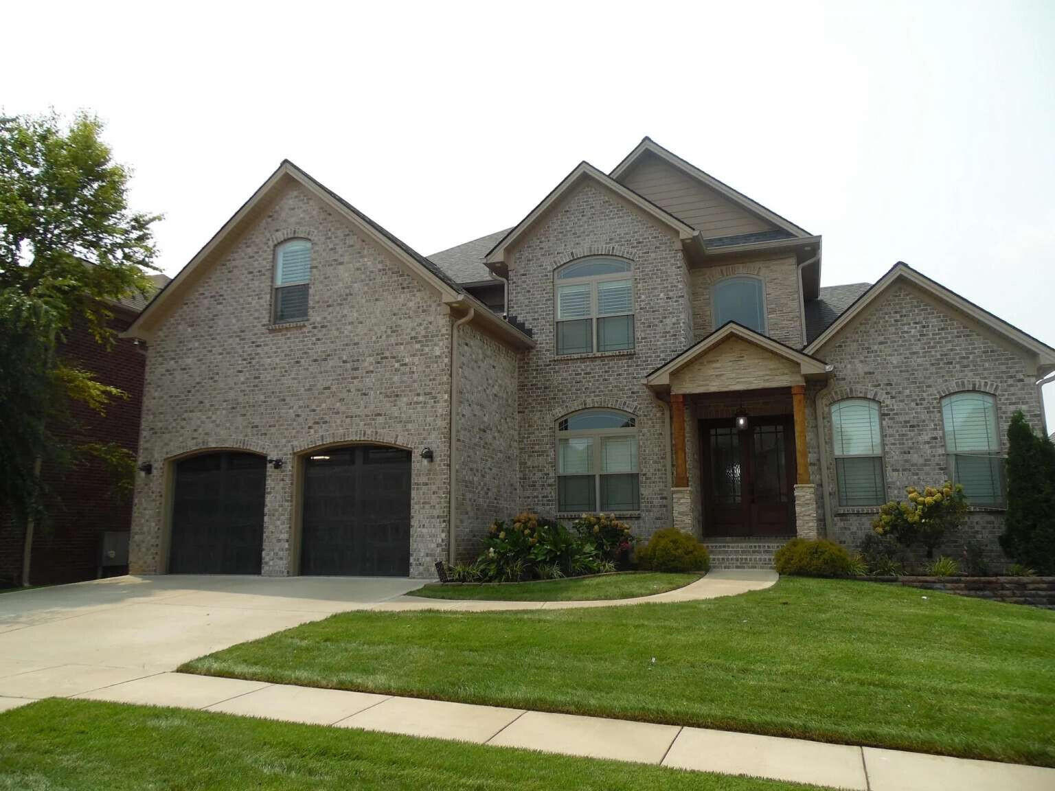 2331 Coroneo Lane Property Photo 1