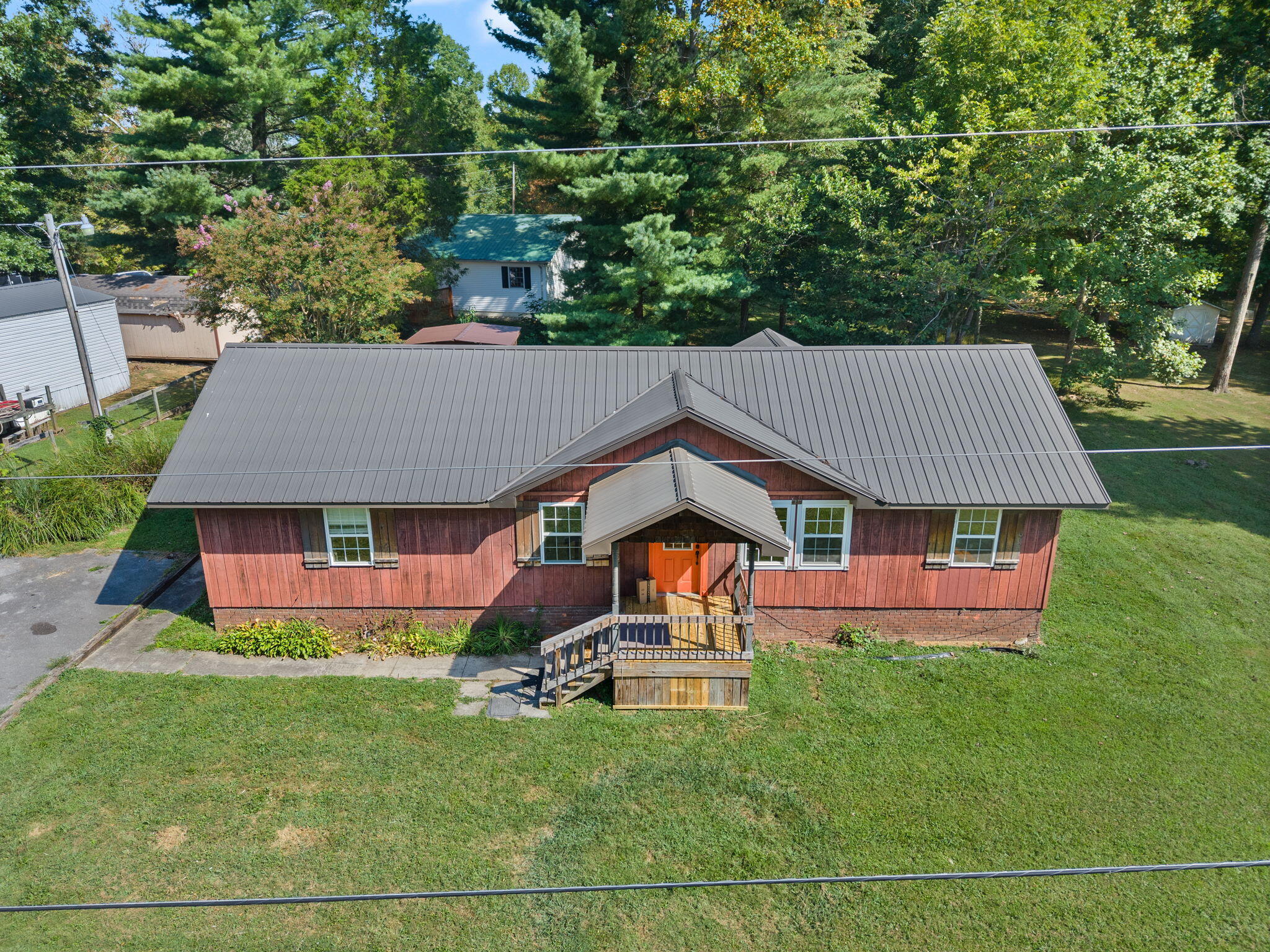 42 Oakview Lane Property Photo 2