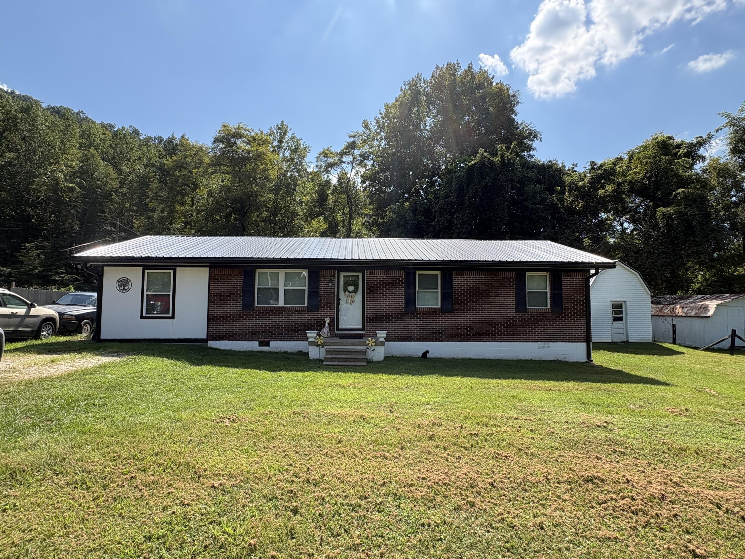 1895 Caudill Road Property Photo 1