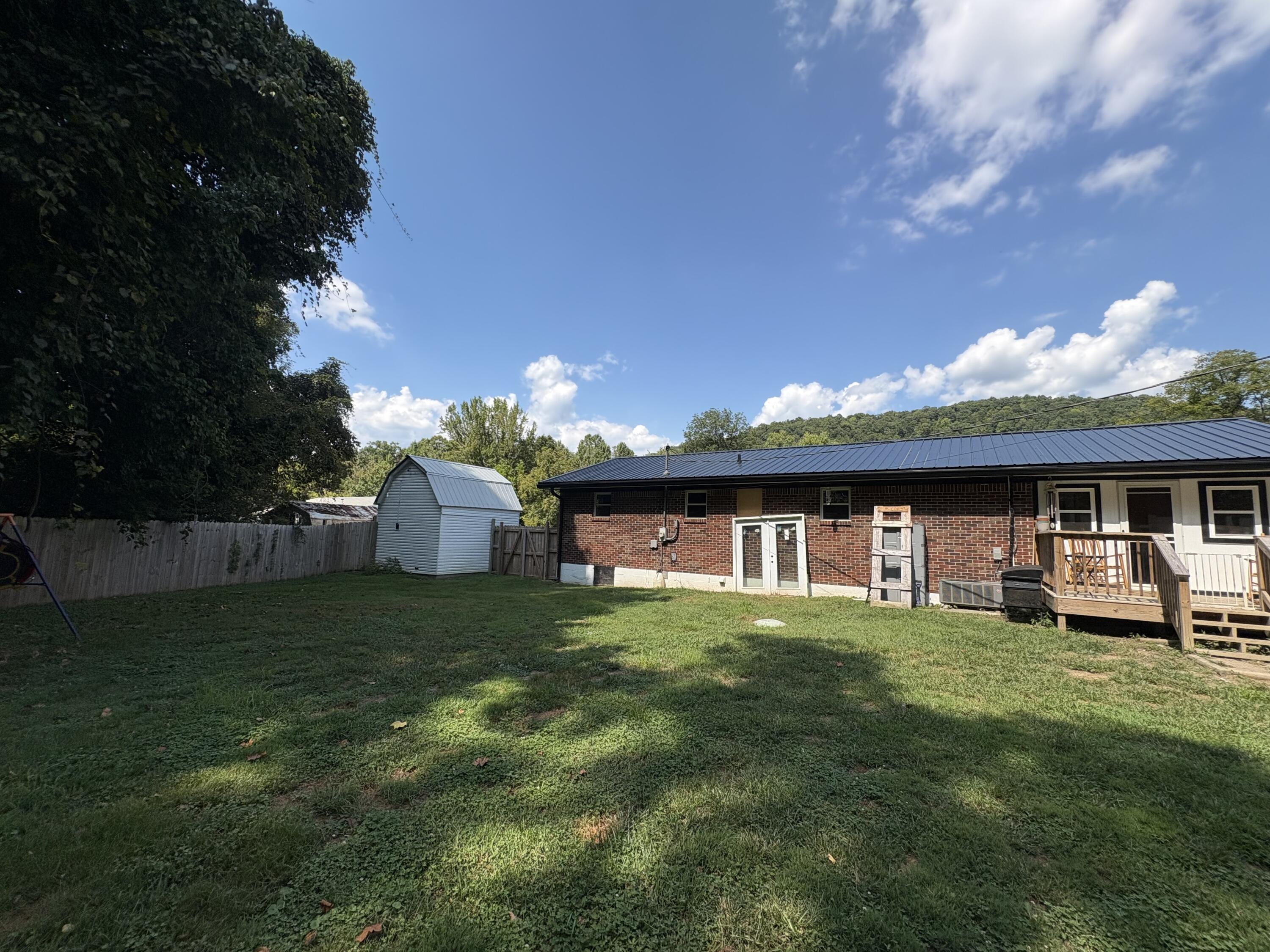 1895 Caudill Road Property Photo 4