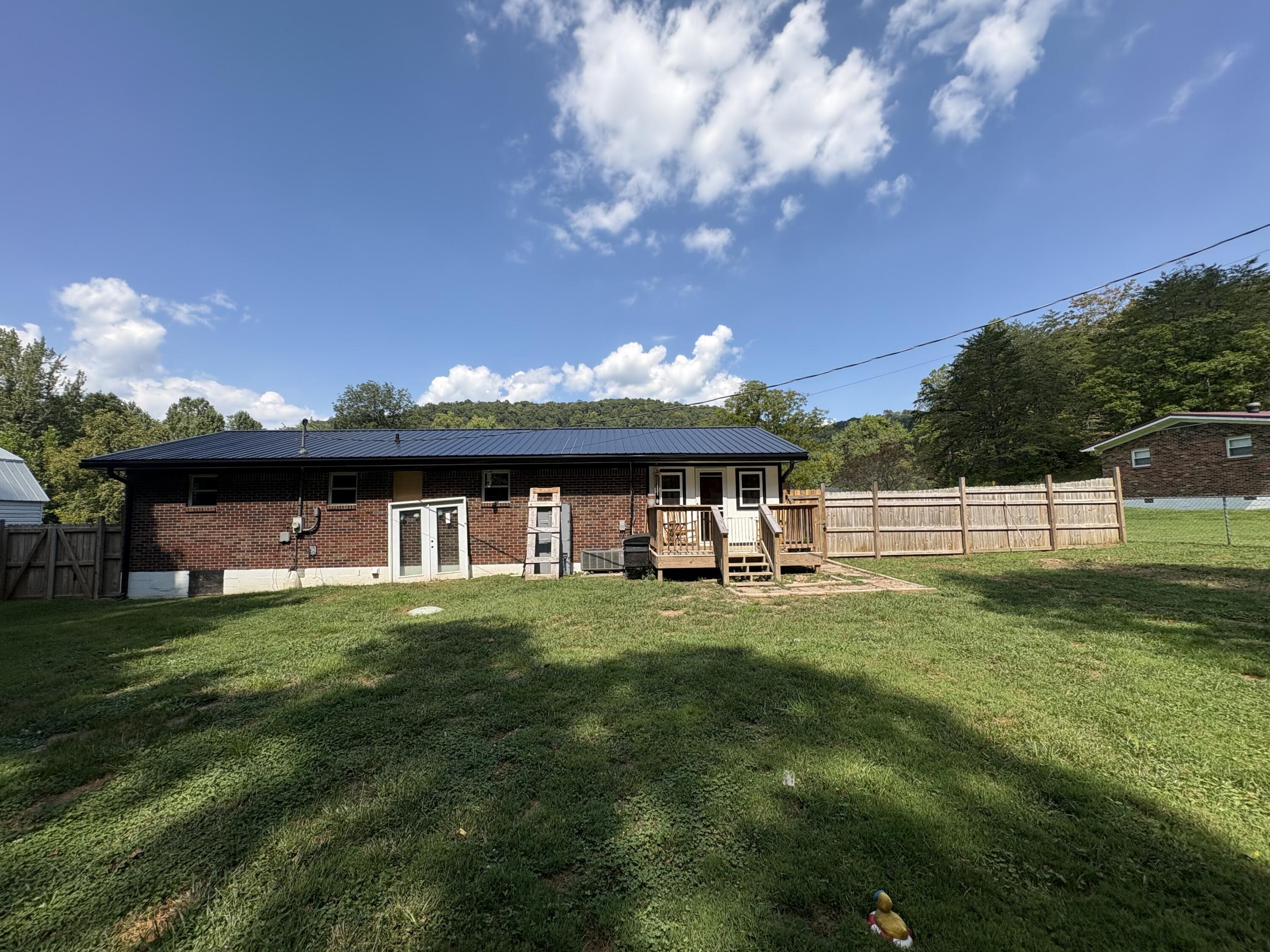 1895 Caudill Road Property Photo 5