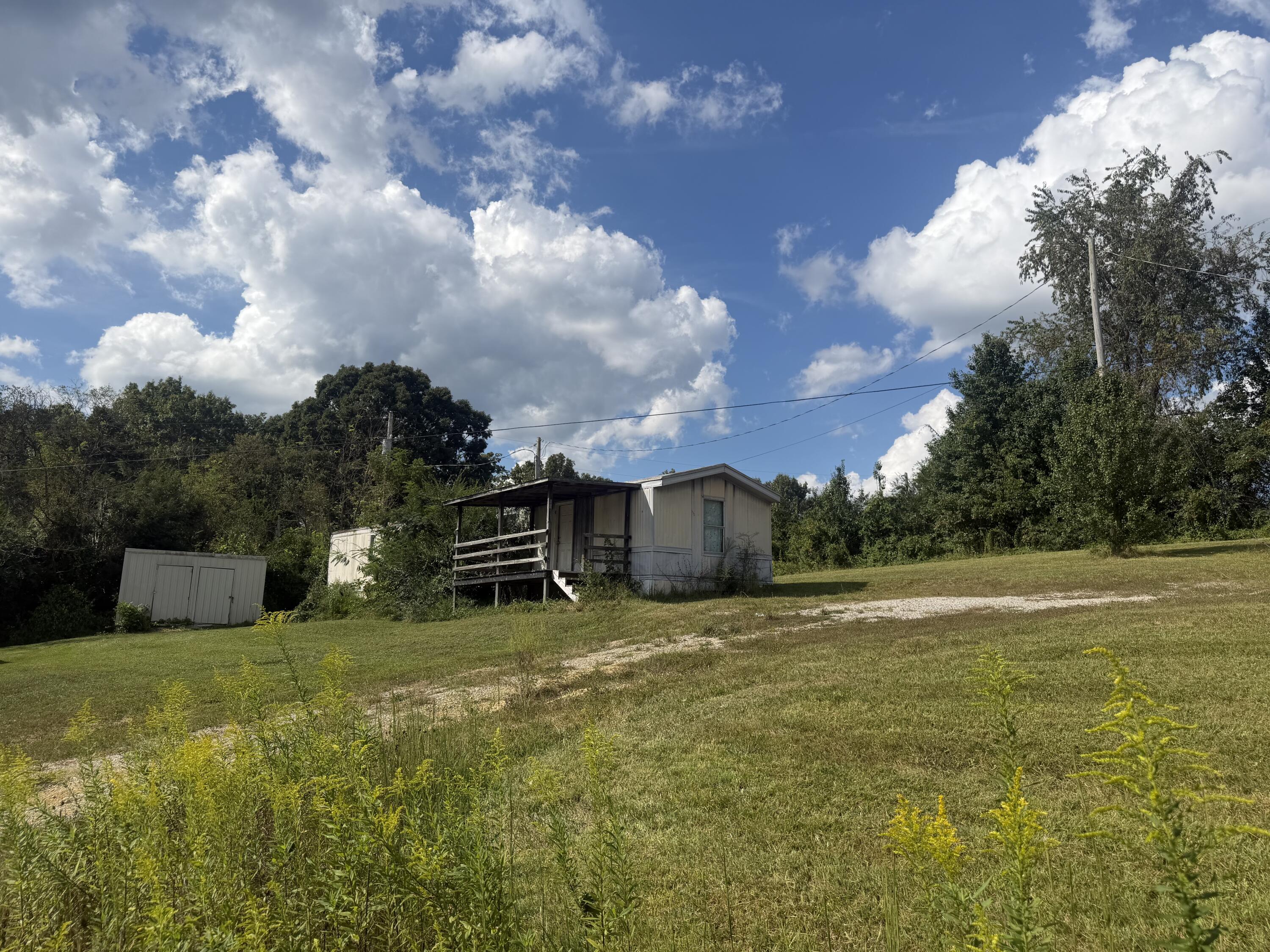 223 Pennington Drive Property Photo 3