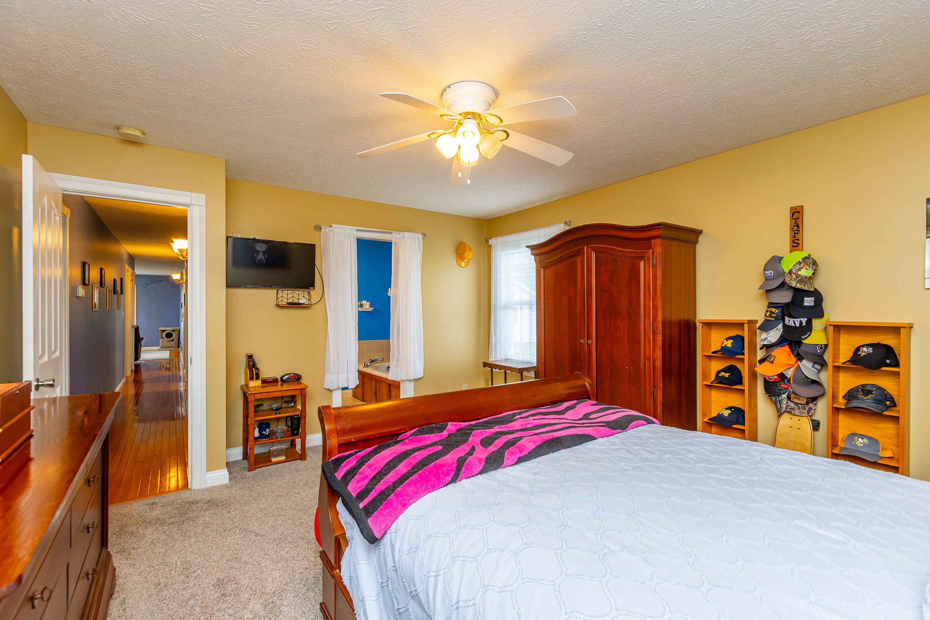 55 Windy Lane Property Photo 31