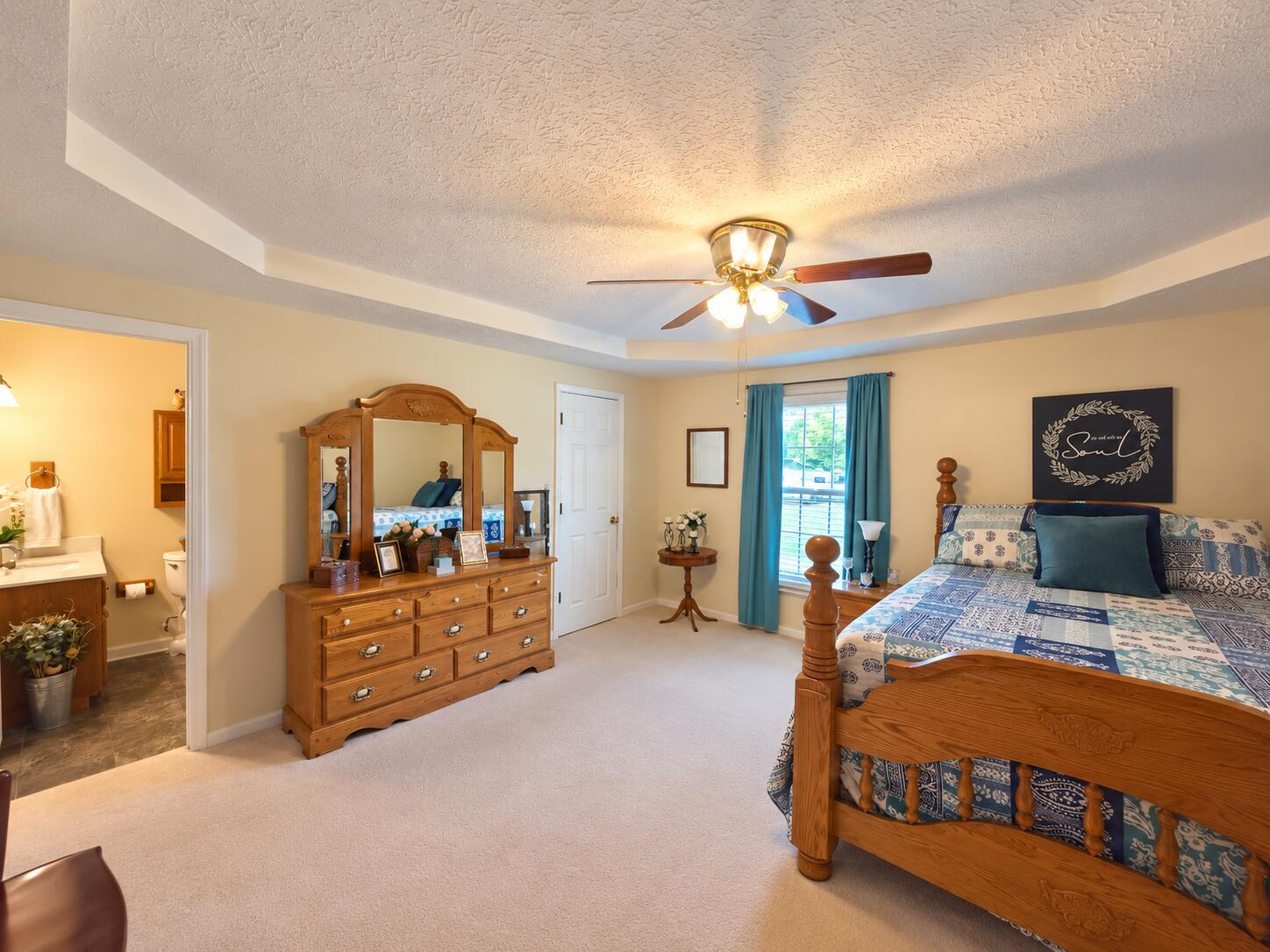 409 Summer Hill Drive Property Photo 11