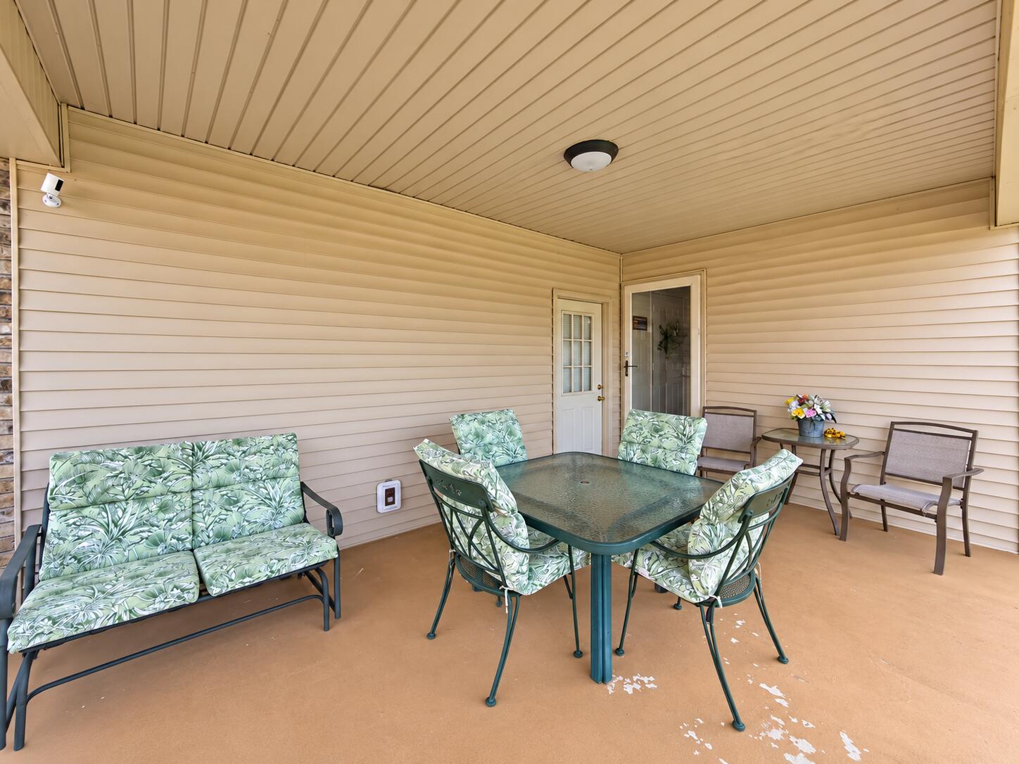 409 Summer Hill Drive Property Photo 16