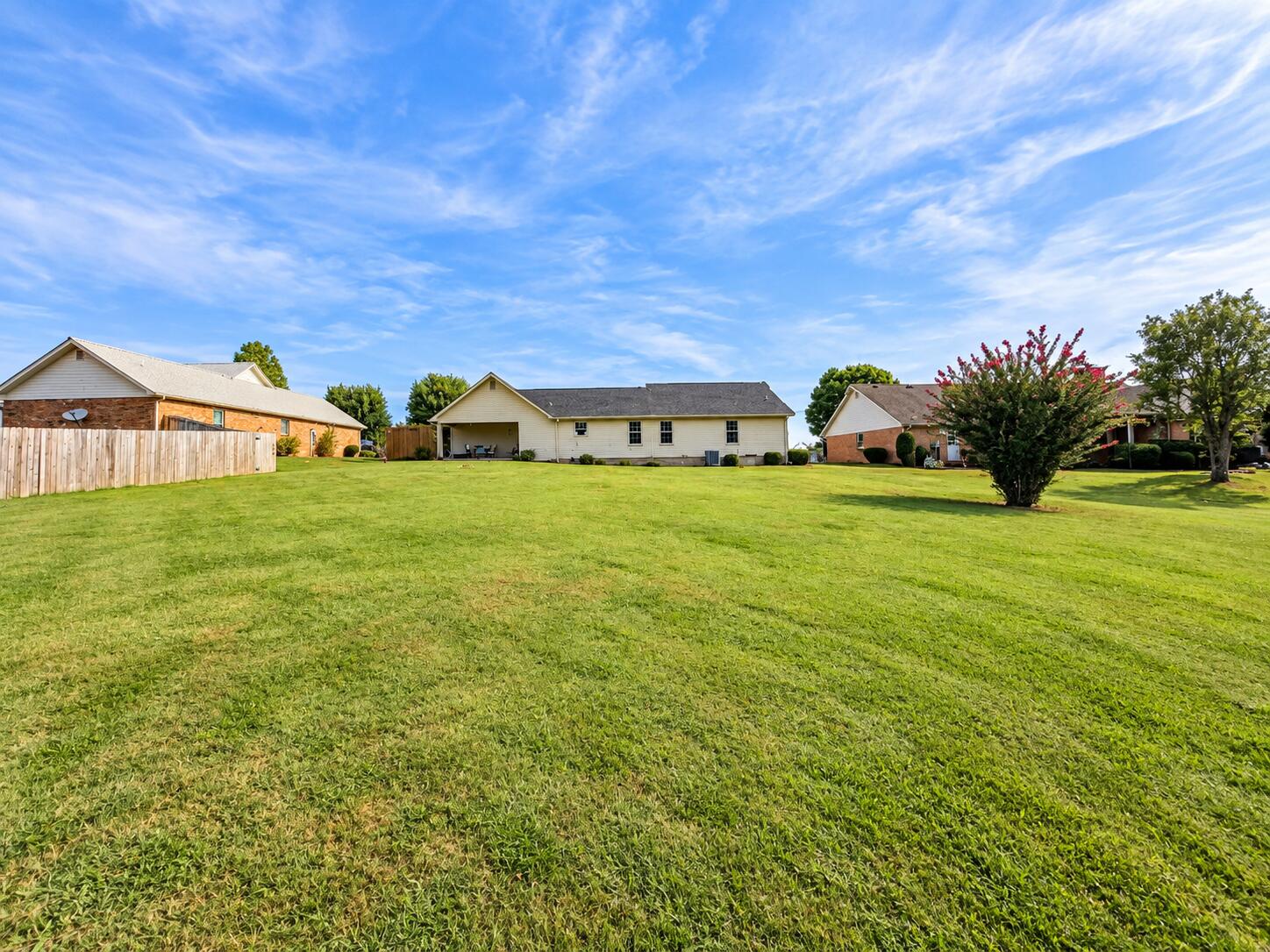 409 Summer Hill Drive Property Photo 22