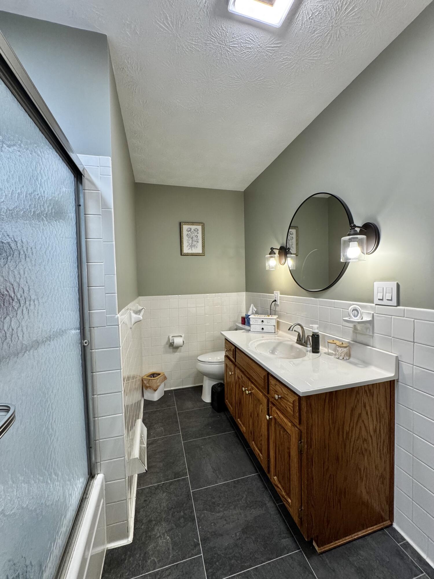 375 Thomas Lane Property Photo 30