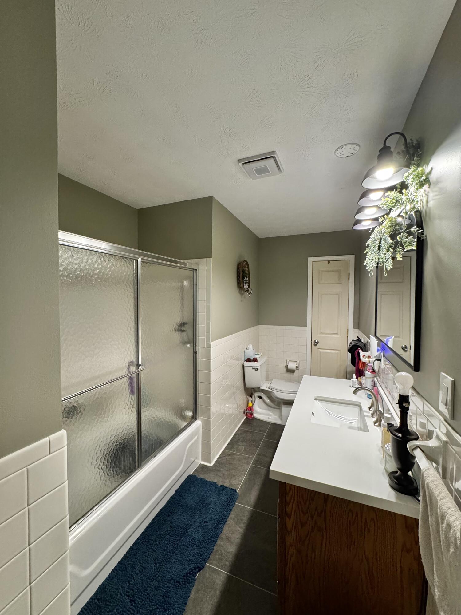 375 Thomas Lane Property Photo 33