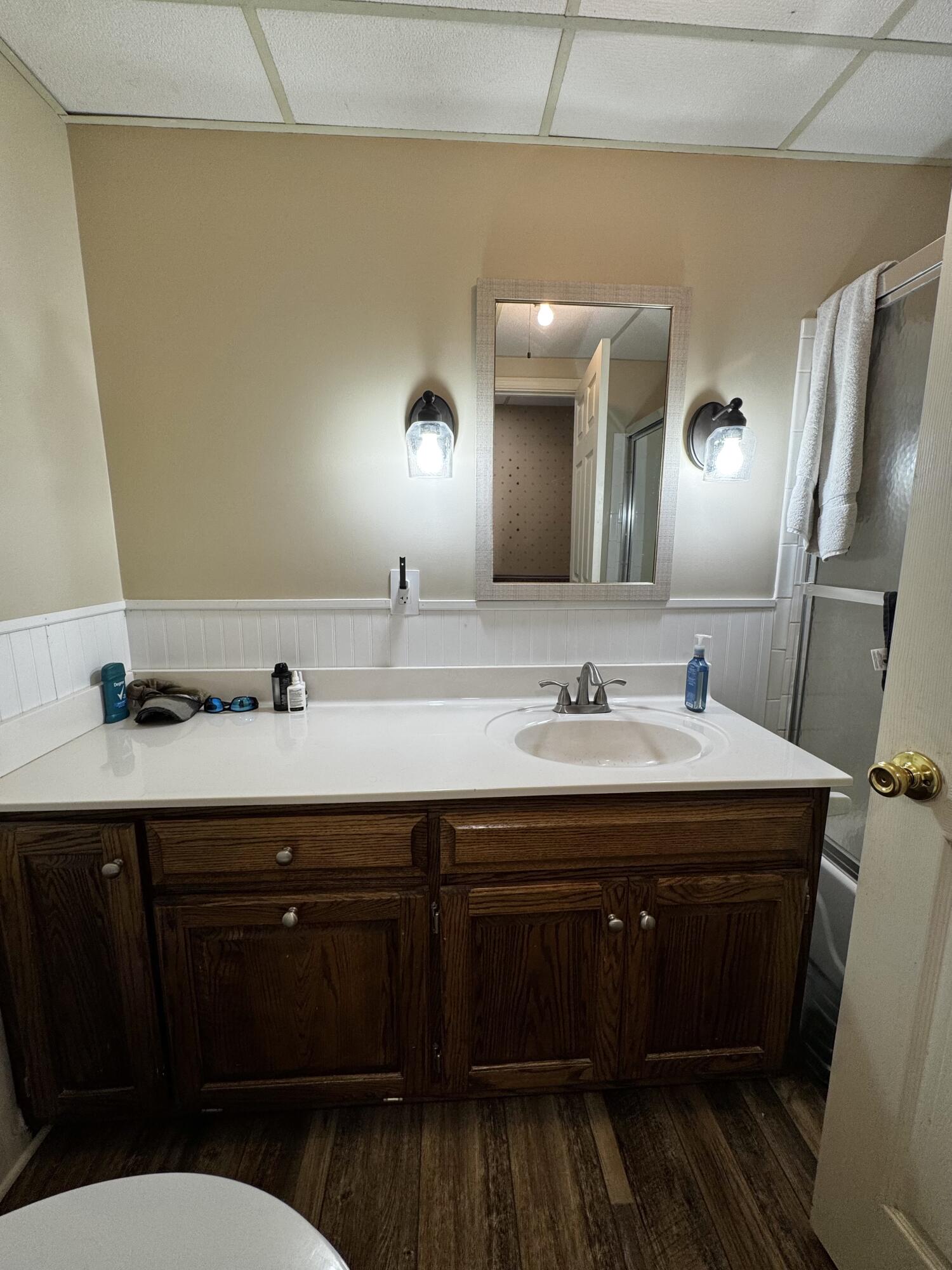 375 Thomas Lane Property Photo 35