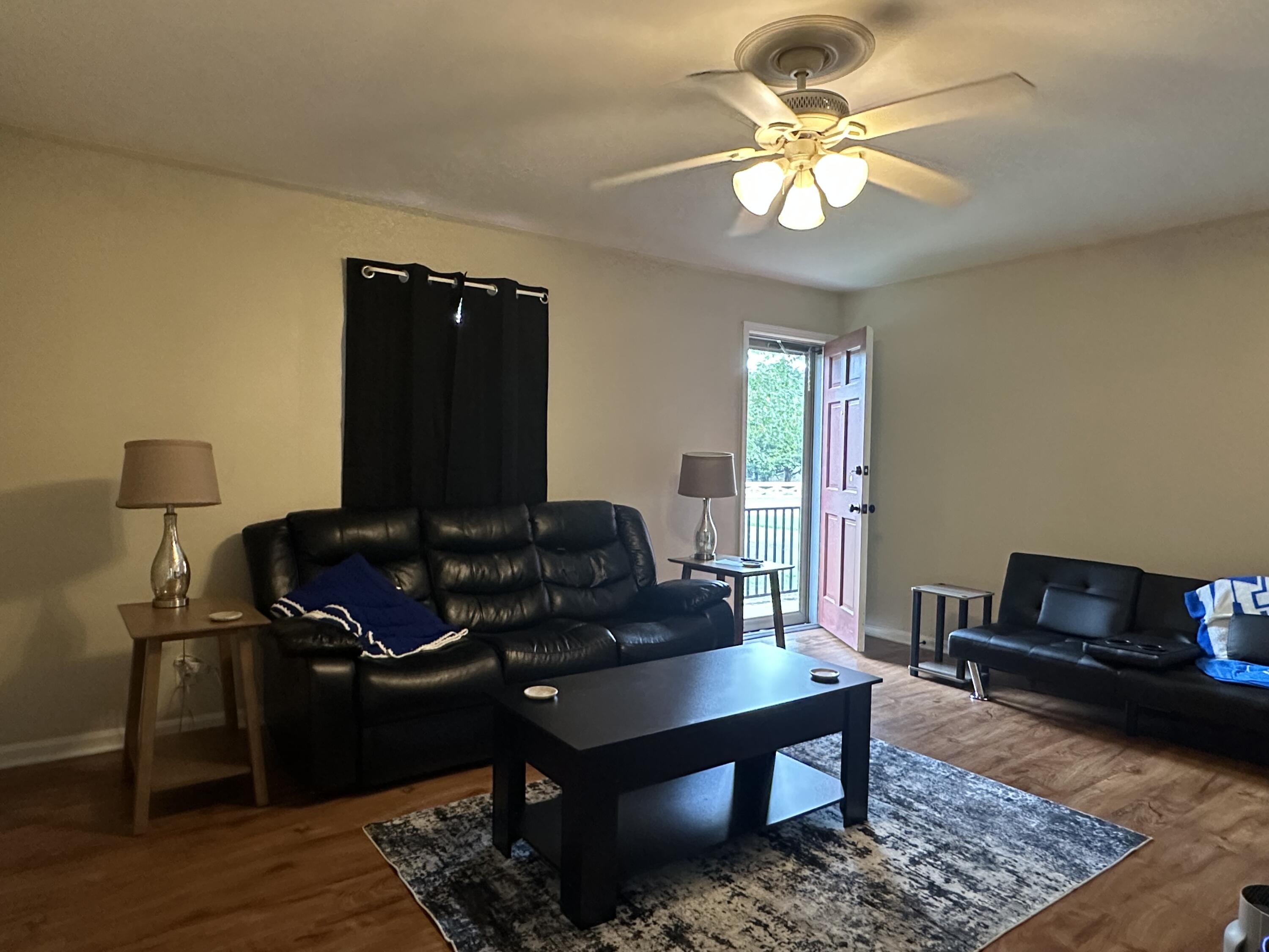 1308 / 1310 Diuguid Drive Property Photo 2