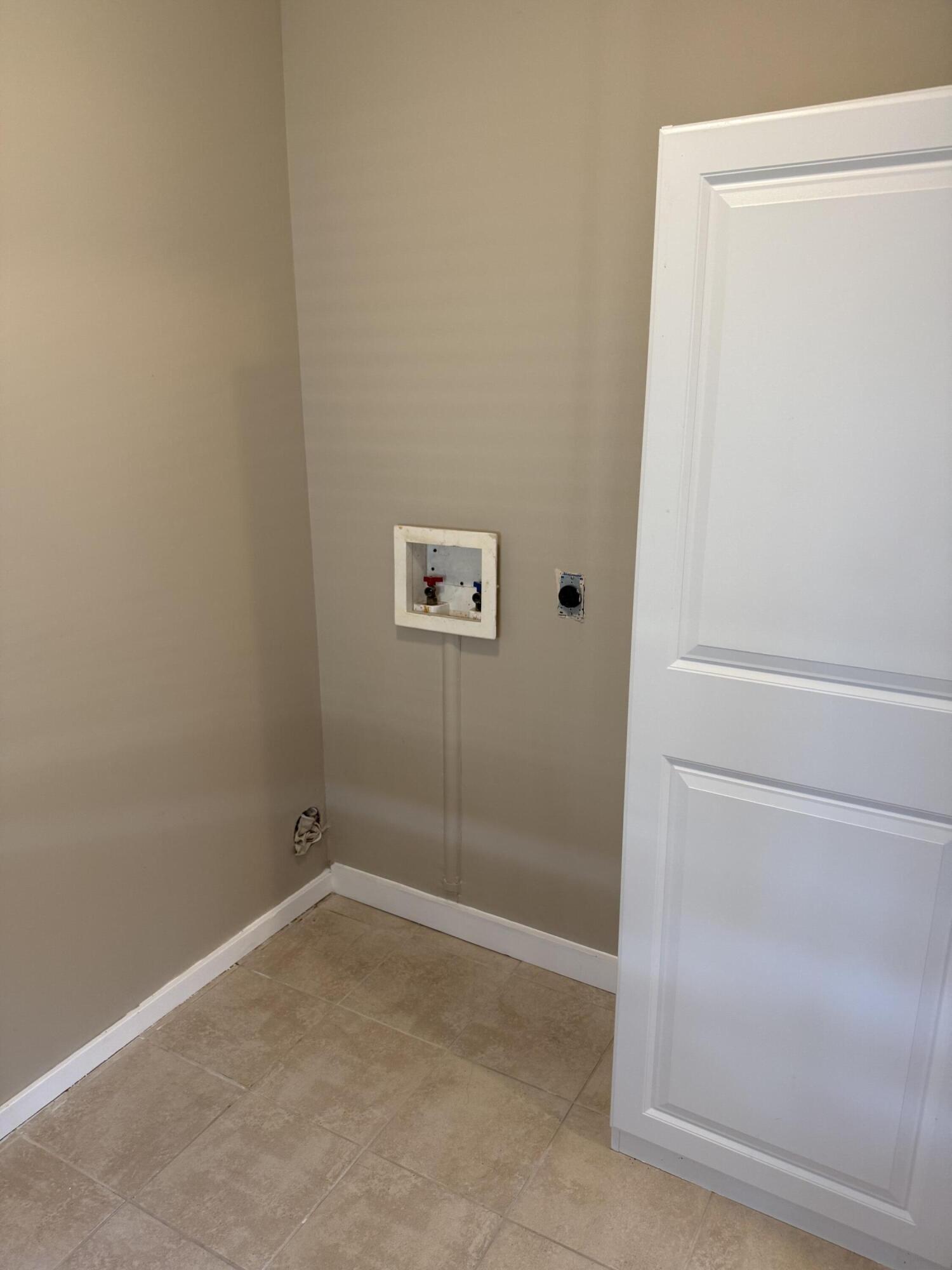 705 W Housman Street Property Photo 12