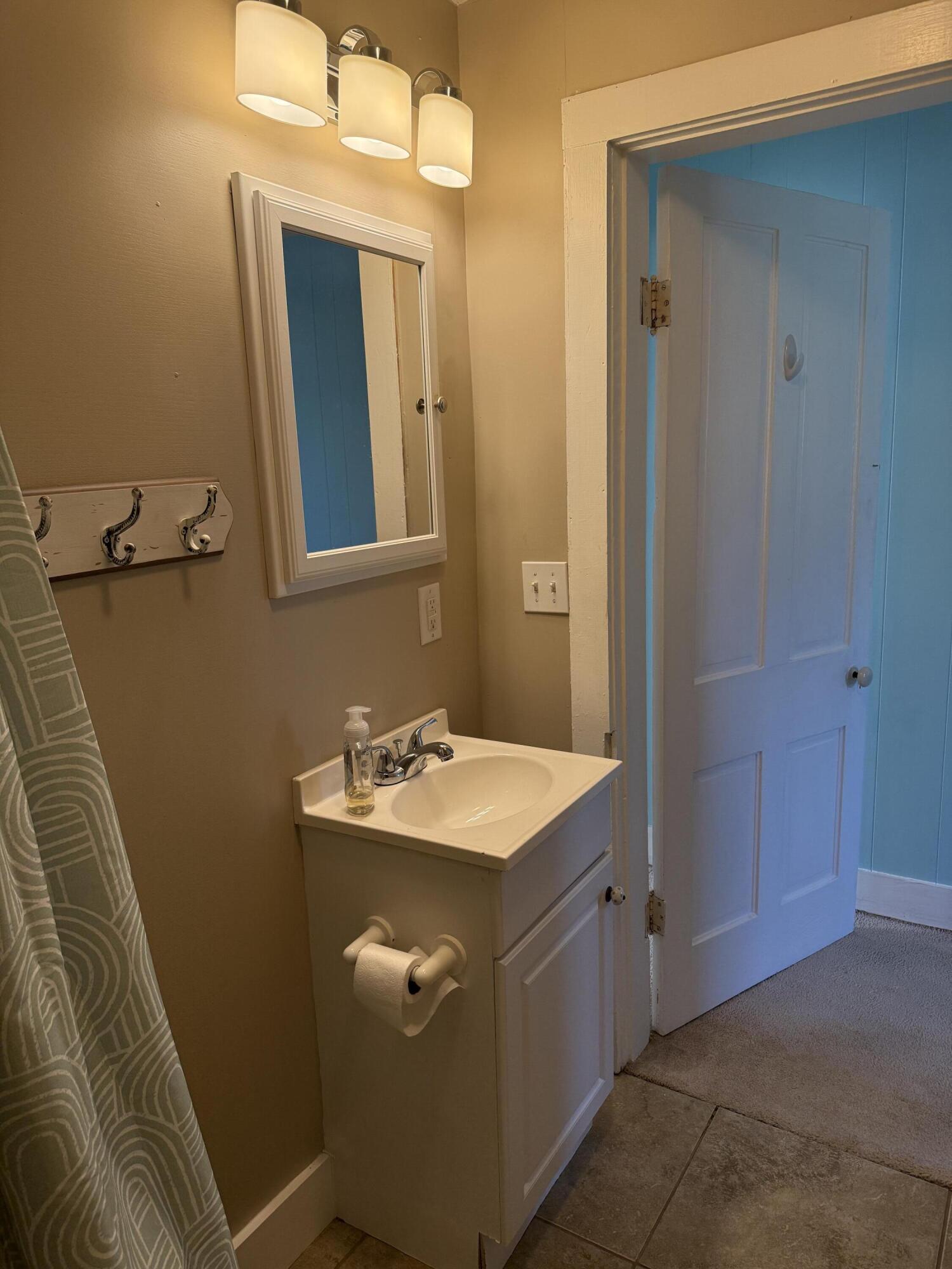705 W Housman Street Property Photo 15