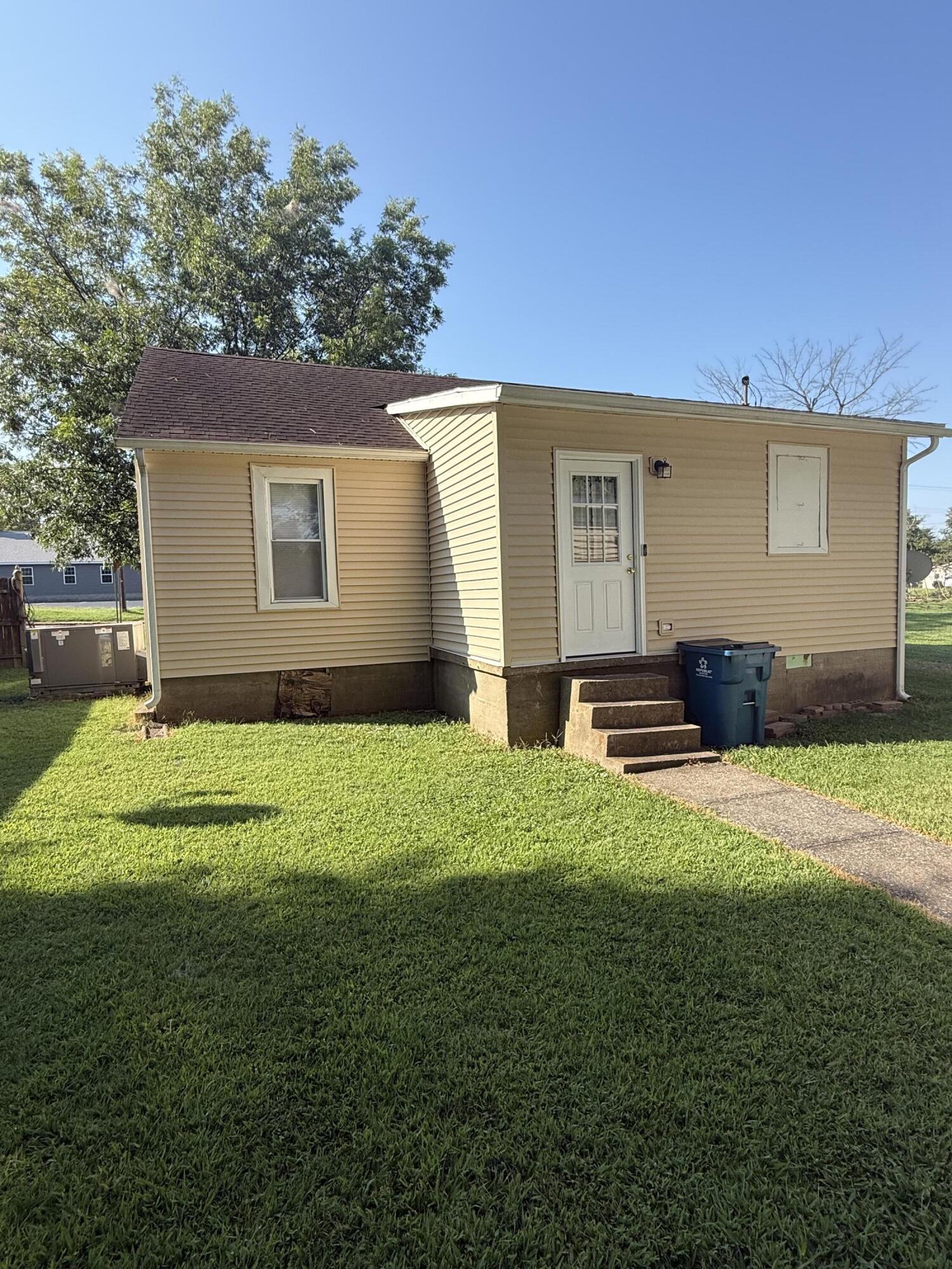705 W Housman Street Property Photo 18
