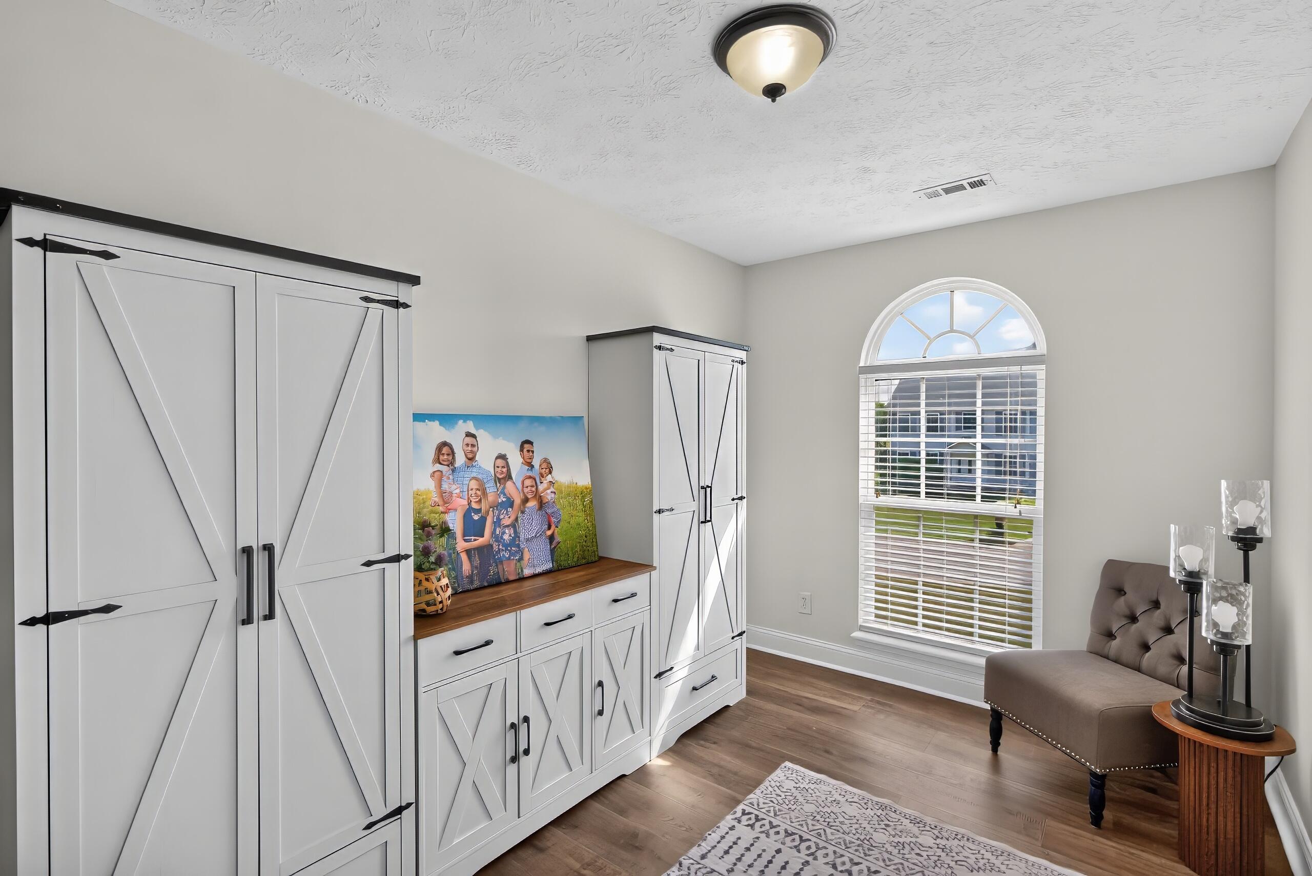 444 Oakley Avenue Property Photo 19