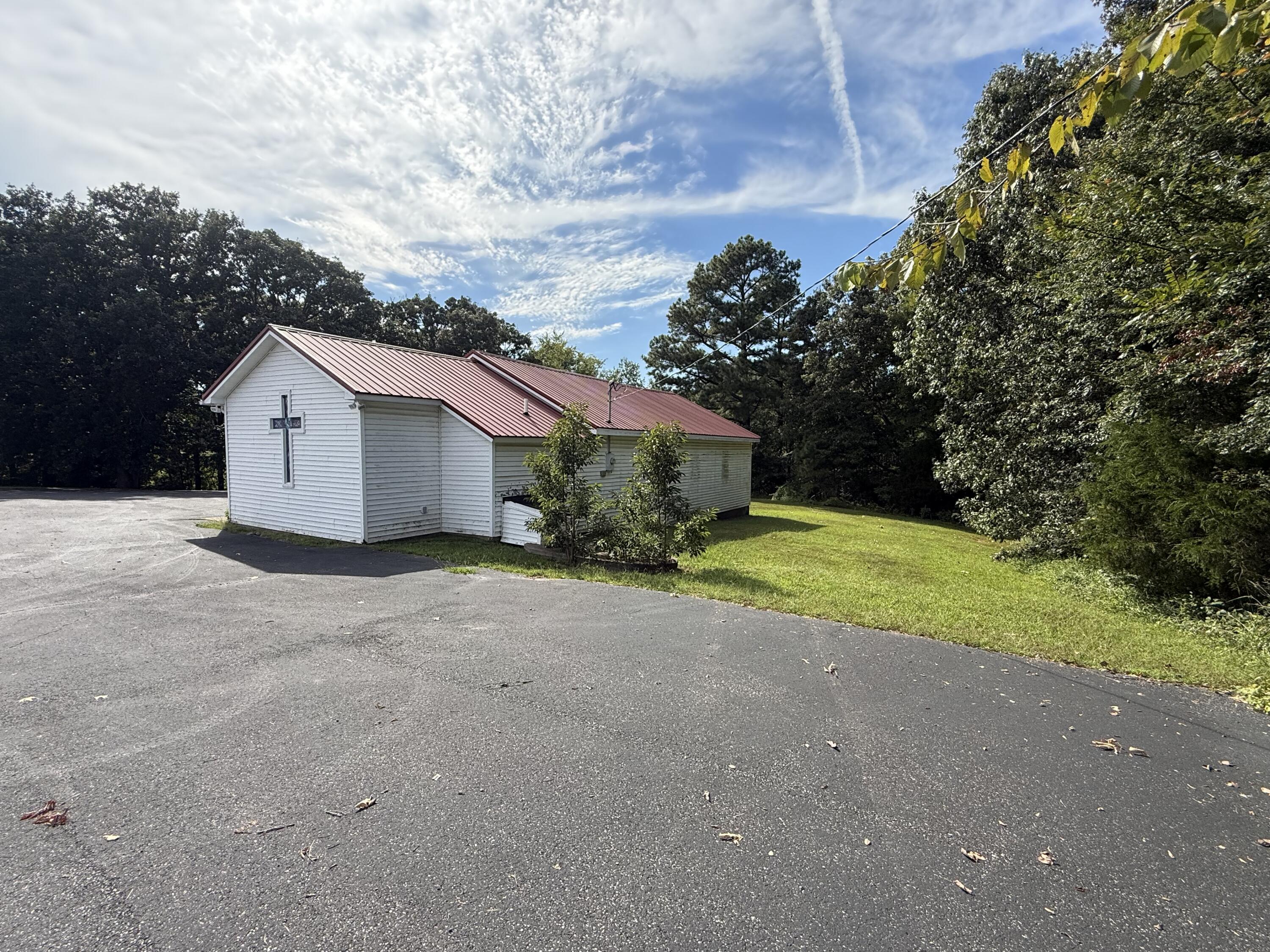 525 Peeler Road Property Photo 20