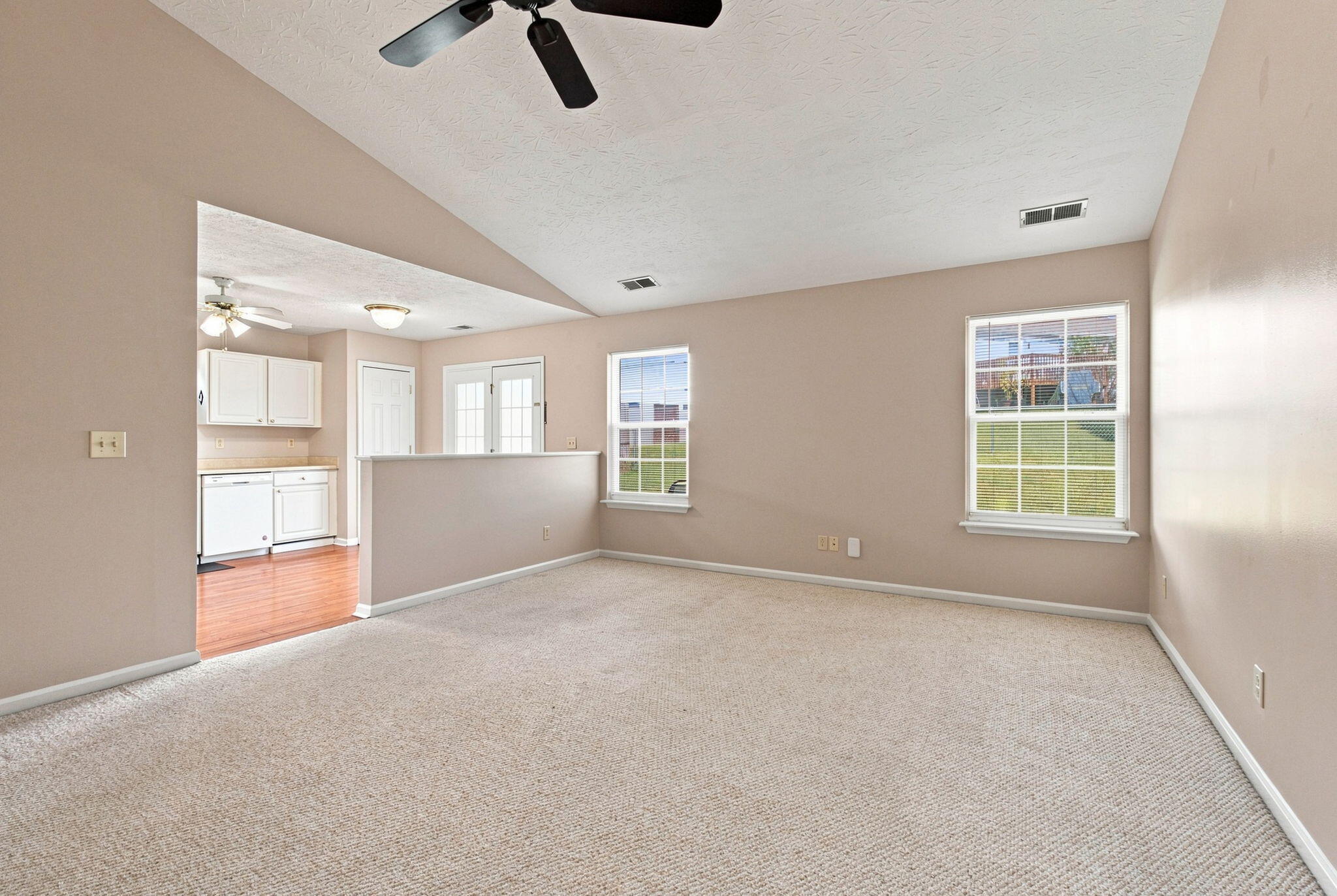 105 Robert M Green Boulevard Property Photo 11
