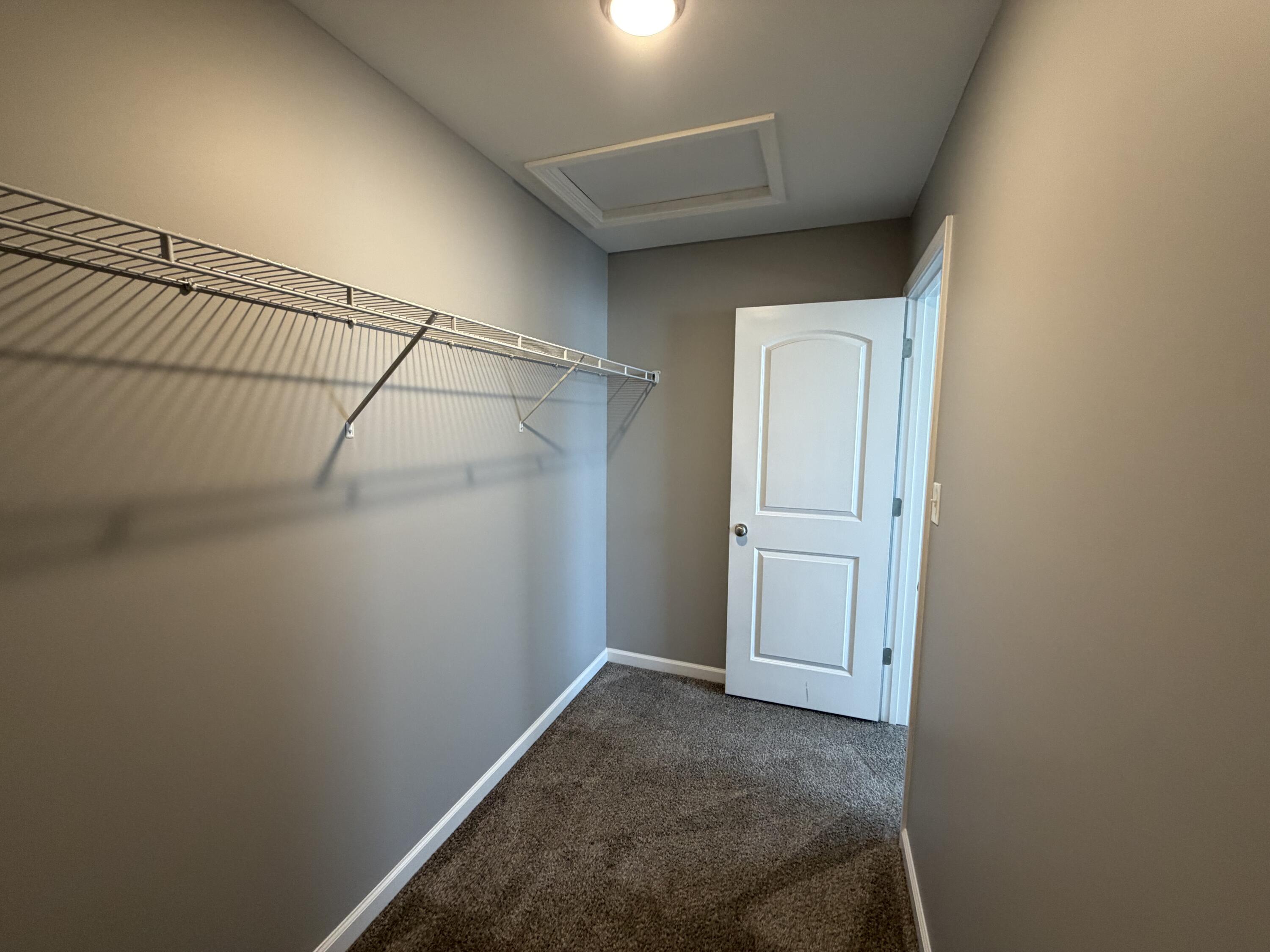 2460b Feathersound Way Property Photo 36