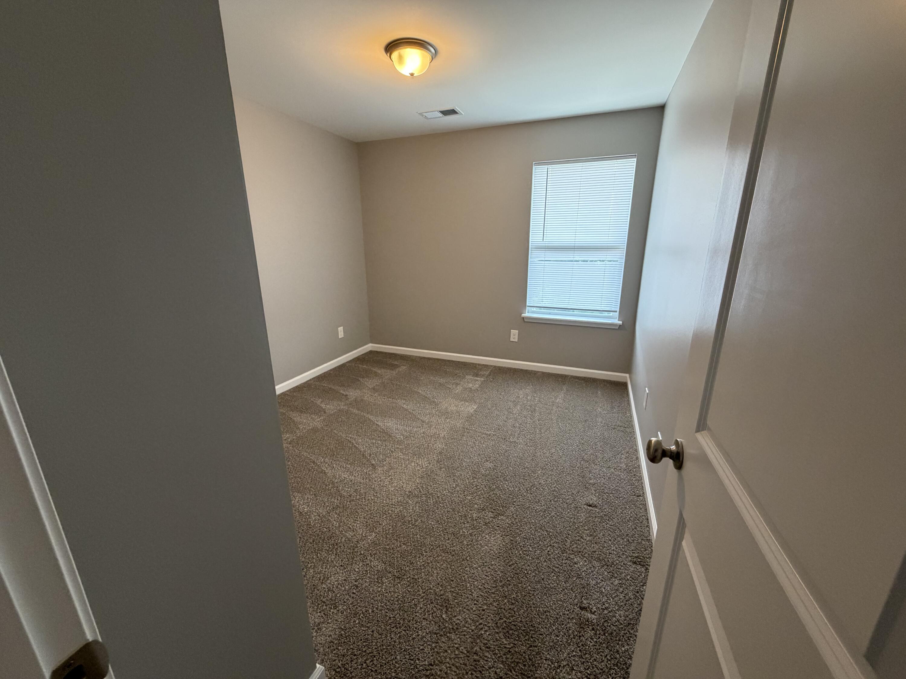 2460b Feathersound Way Property Photo 51