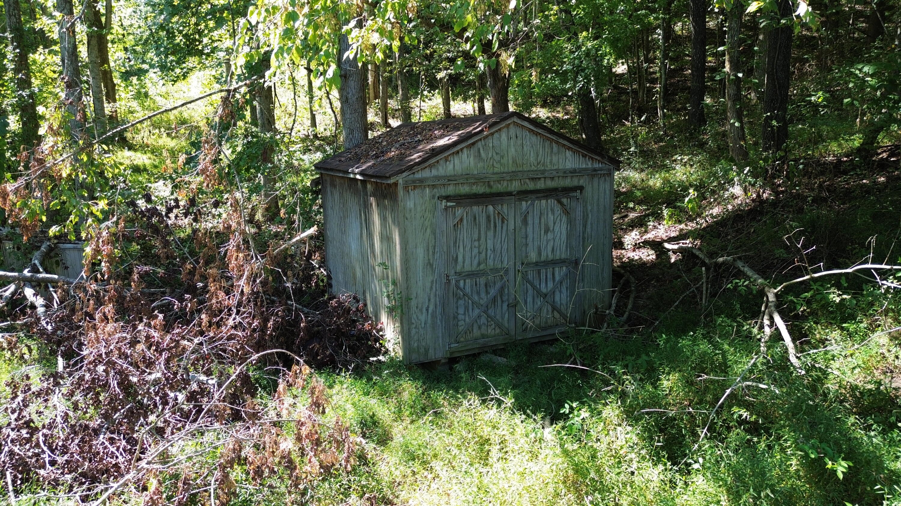 2001 Crocus Creek Road Property Photo 4